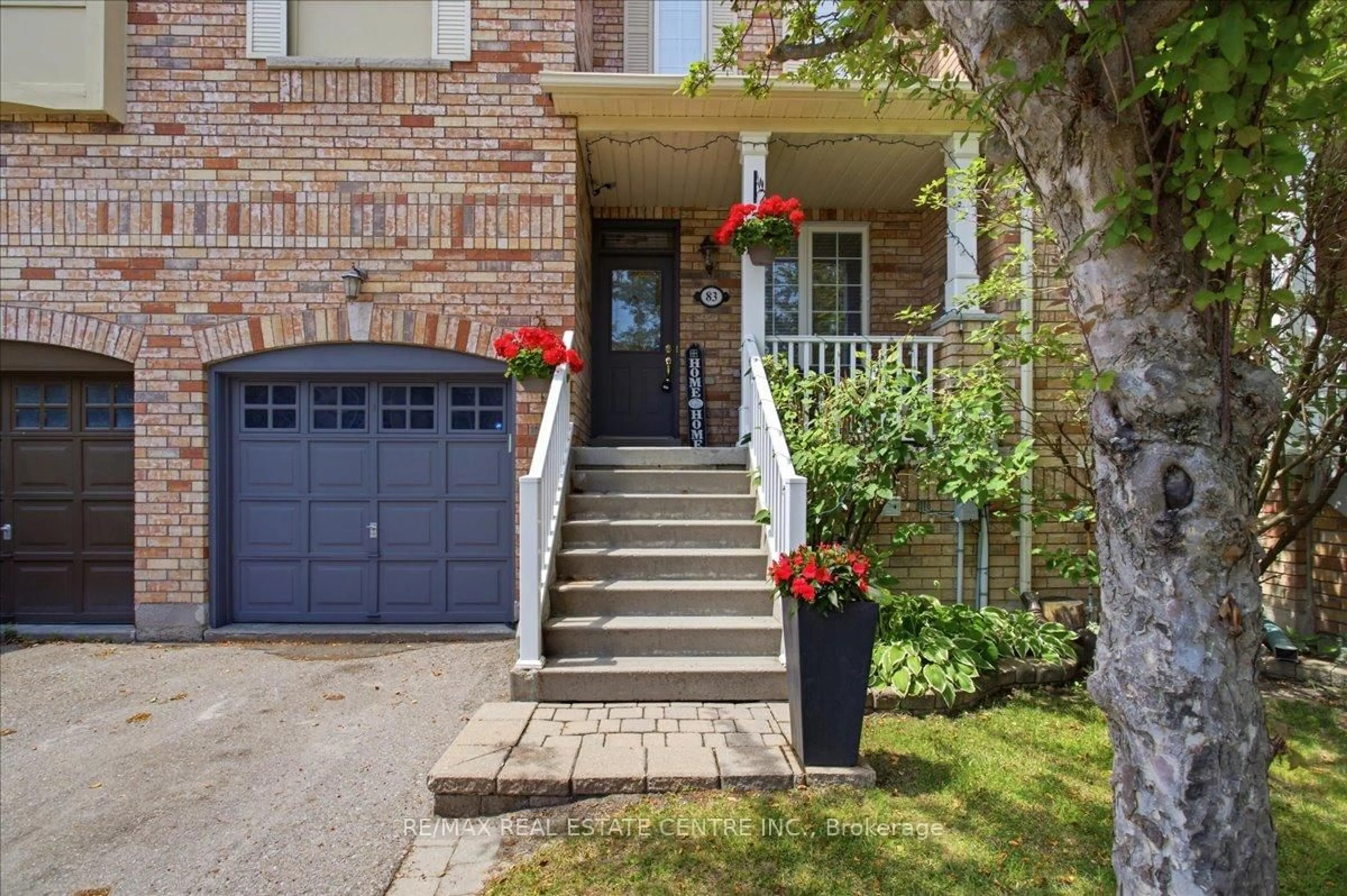 Unknown for 83 Limeridge St, Aurora Ontario L4G 7X9