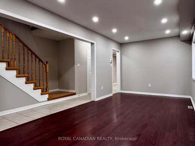 10 Guinevere Rd, Markham 3