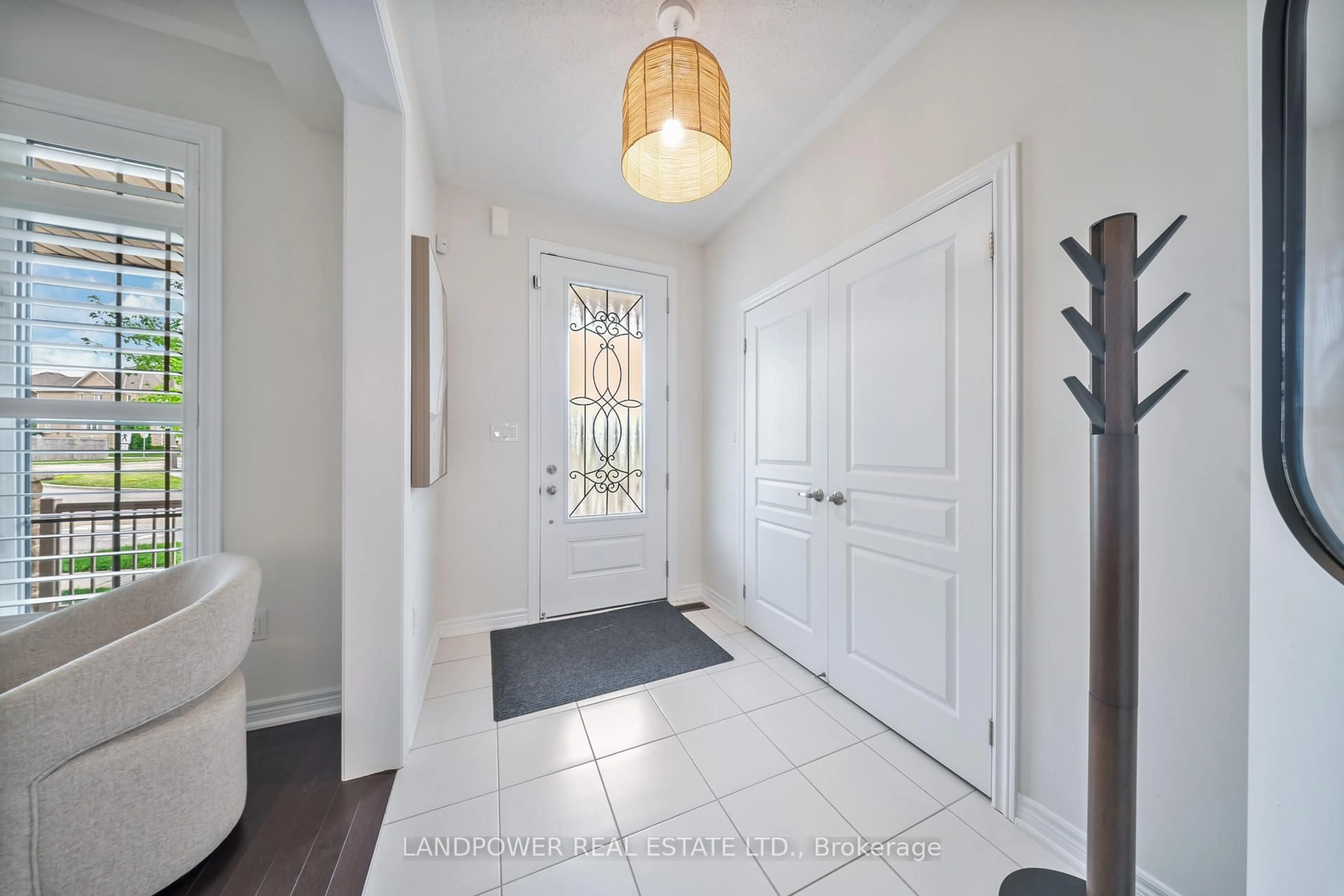 Indoor entryway for 60 William Berczy Blvd, Markham Ontario L6C 0S3