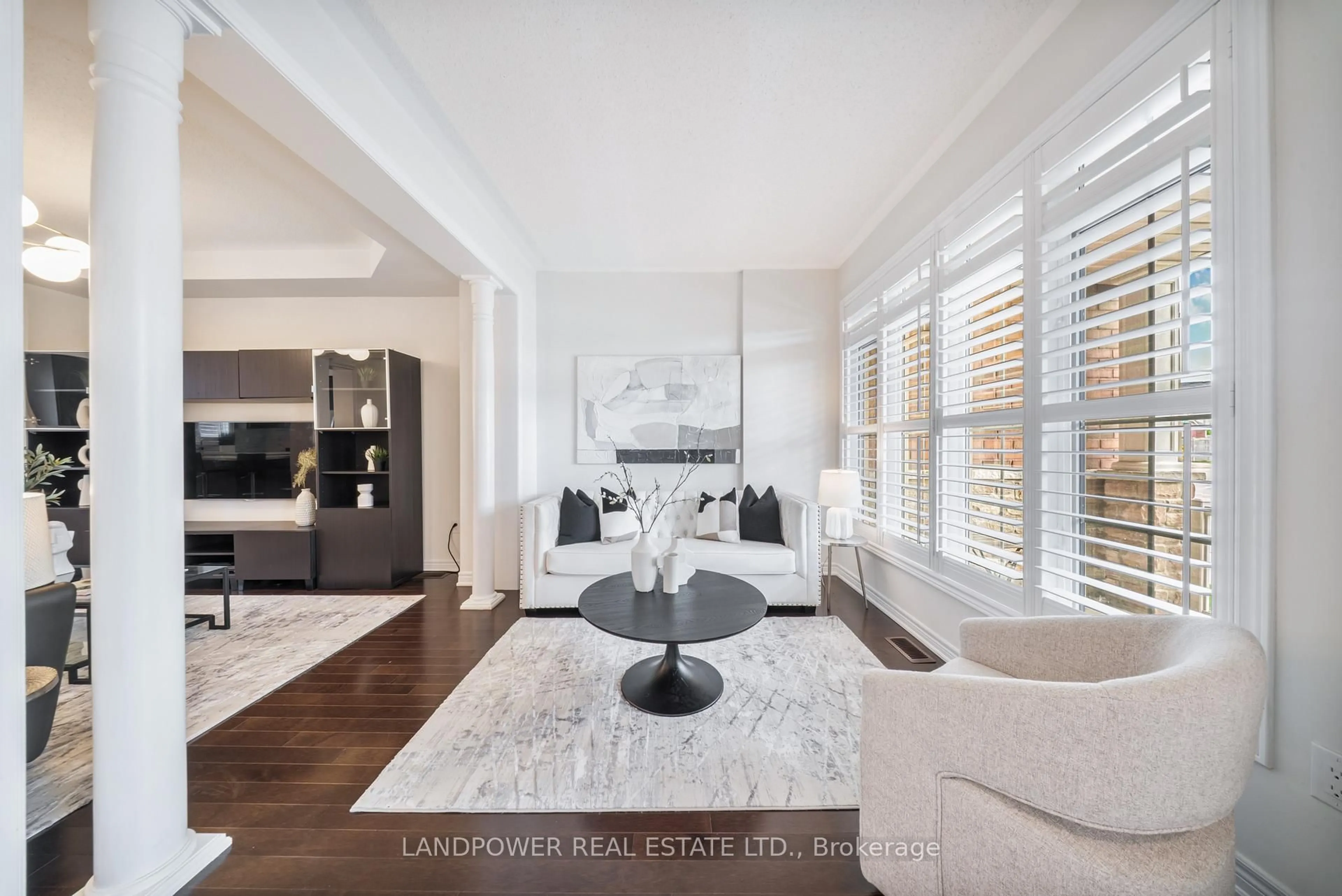 Living room with furniture, unknown for 60 William Berczy Blvd, Markham Ontario L6C 0S3