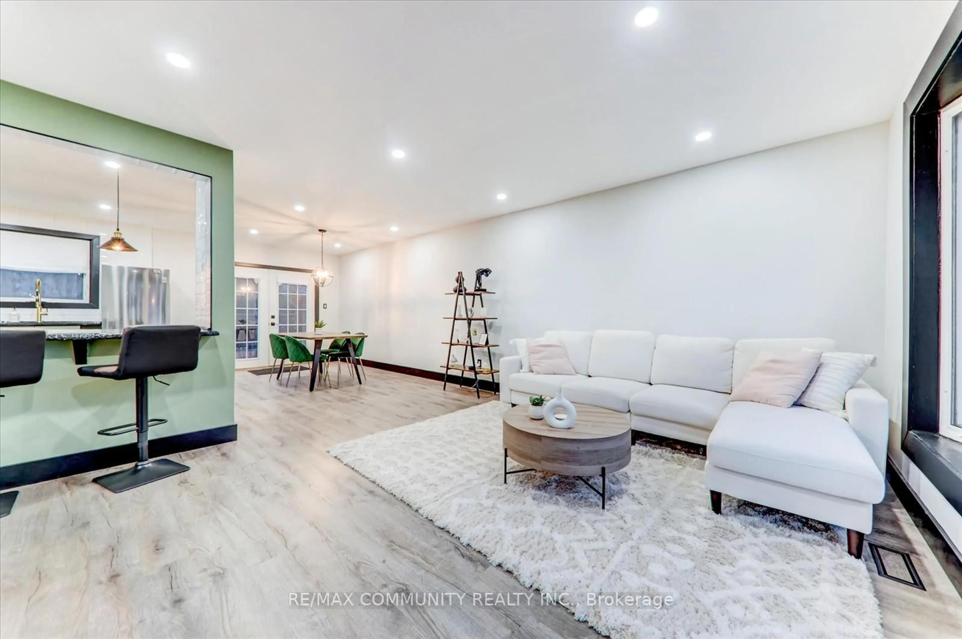 Living room with furniture, unknown for 25 George St, New Tecumseth Ontario L9R 1M7