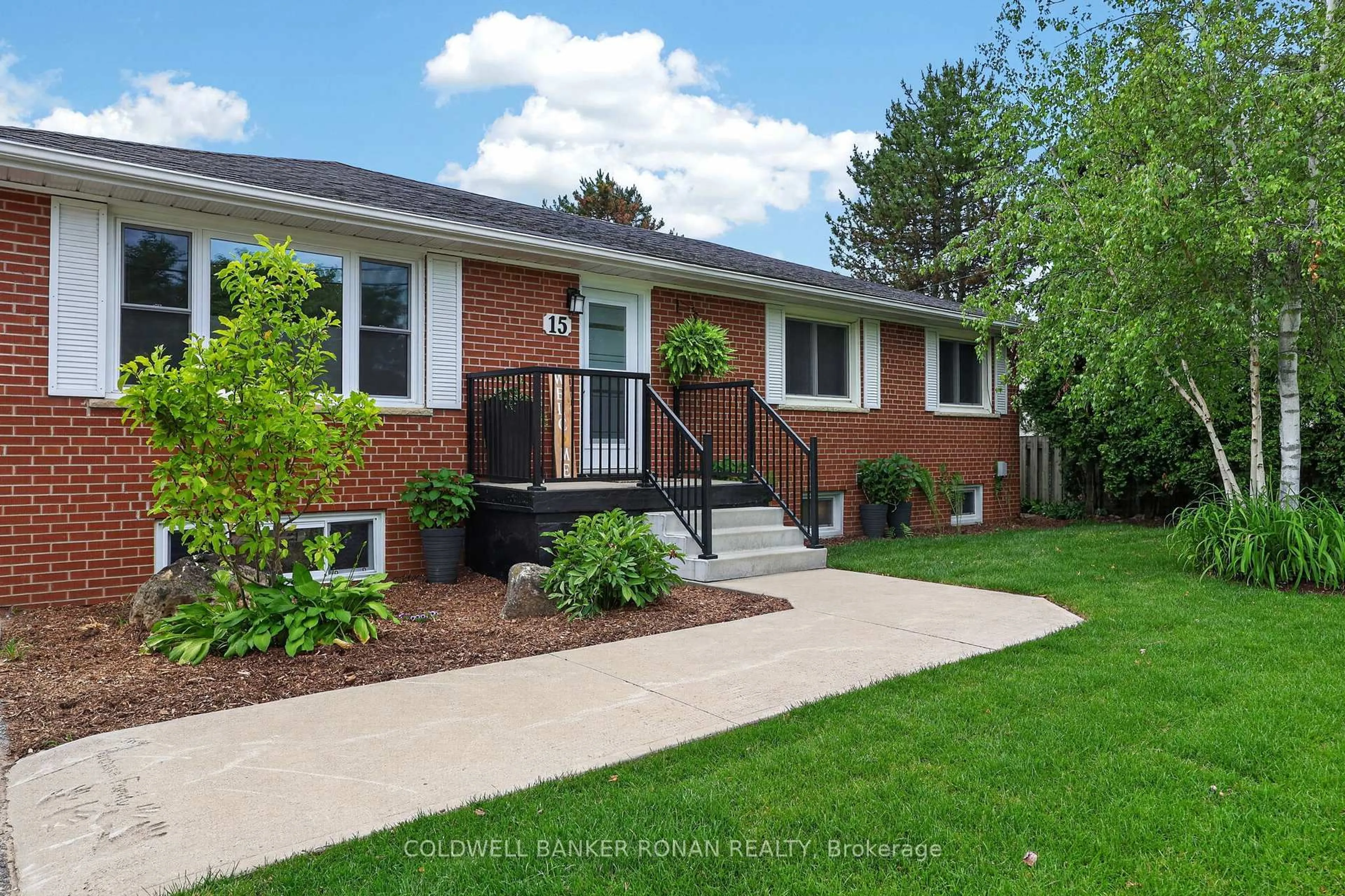Home with brick exterior material, street for 15 Essa Rd, New Tecumseth Ontario L9R 1N3