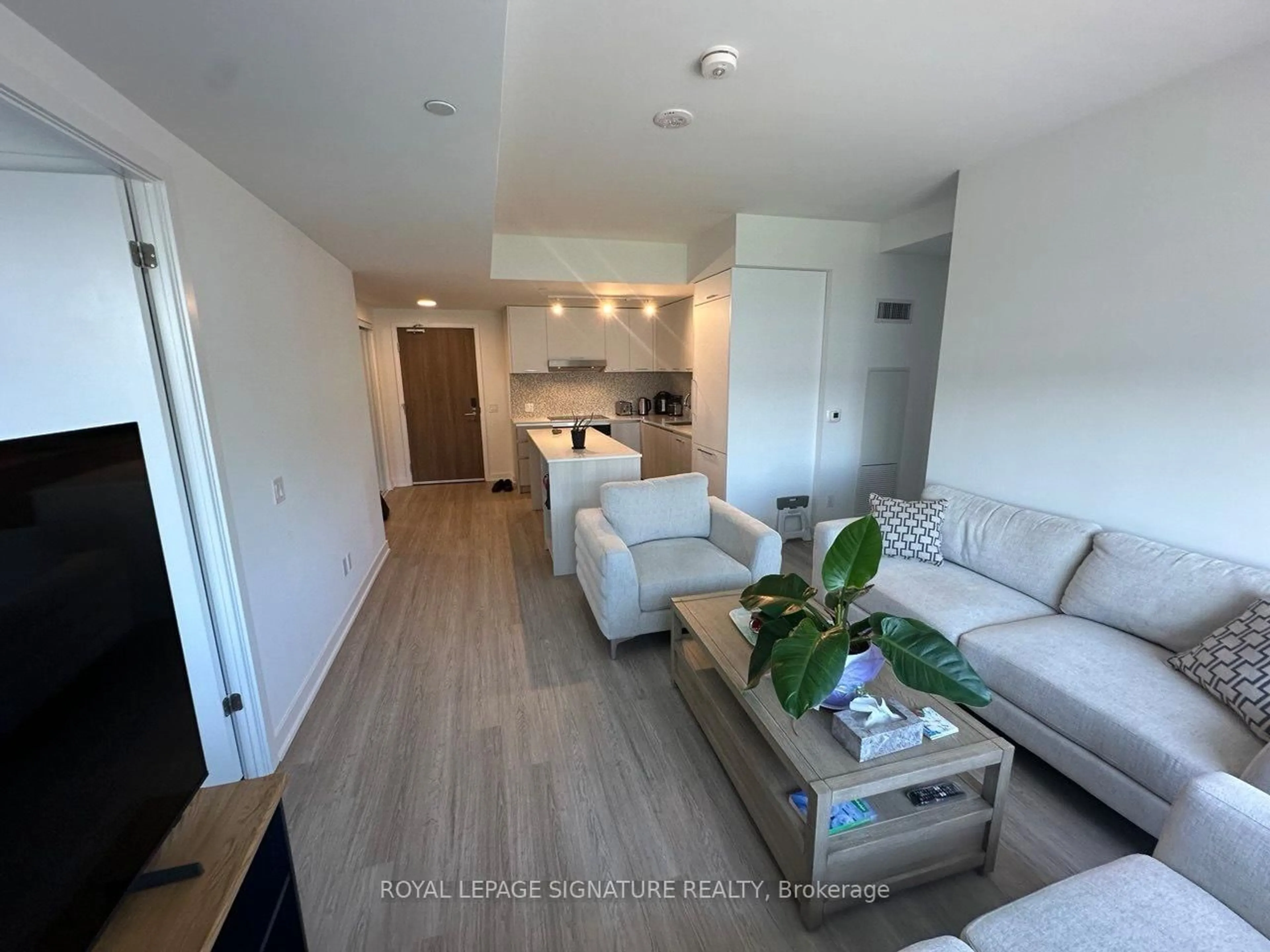 Living room with furniture, unknown for 8188 Yonge St #222, Vaughan Ontario L4J 0M2