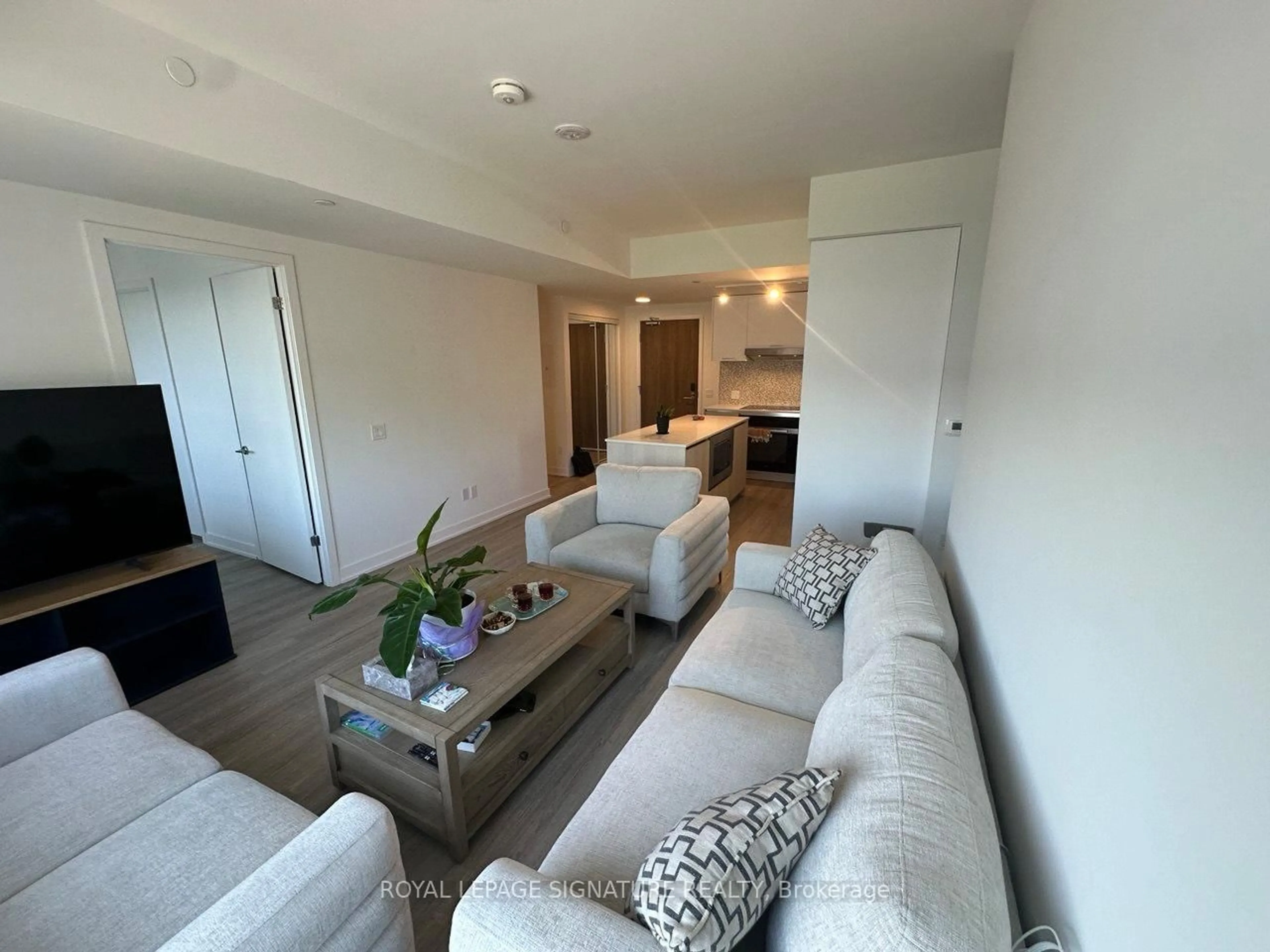 Living room with furniture, unknown for 8188 Yonge St #222, Vaughan Ontario L4J 0M2