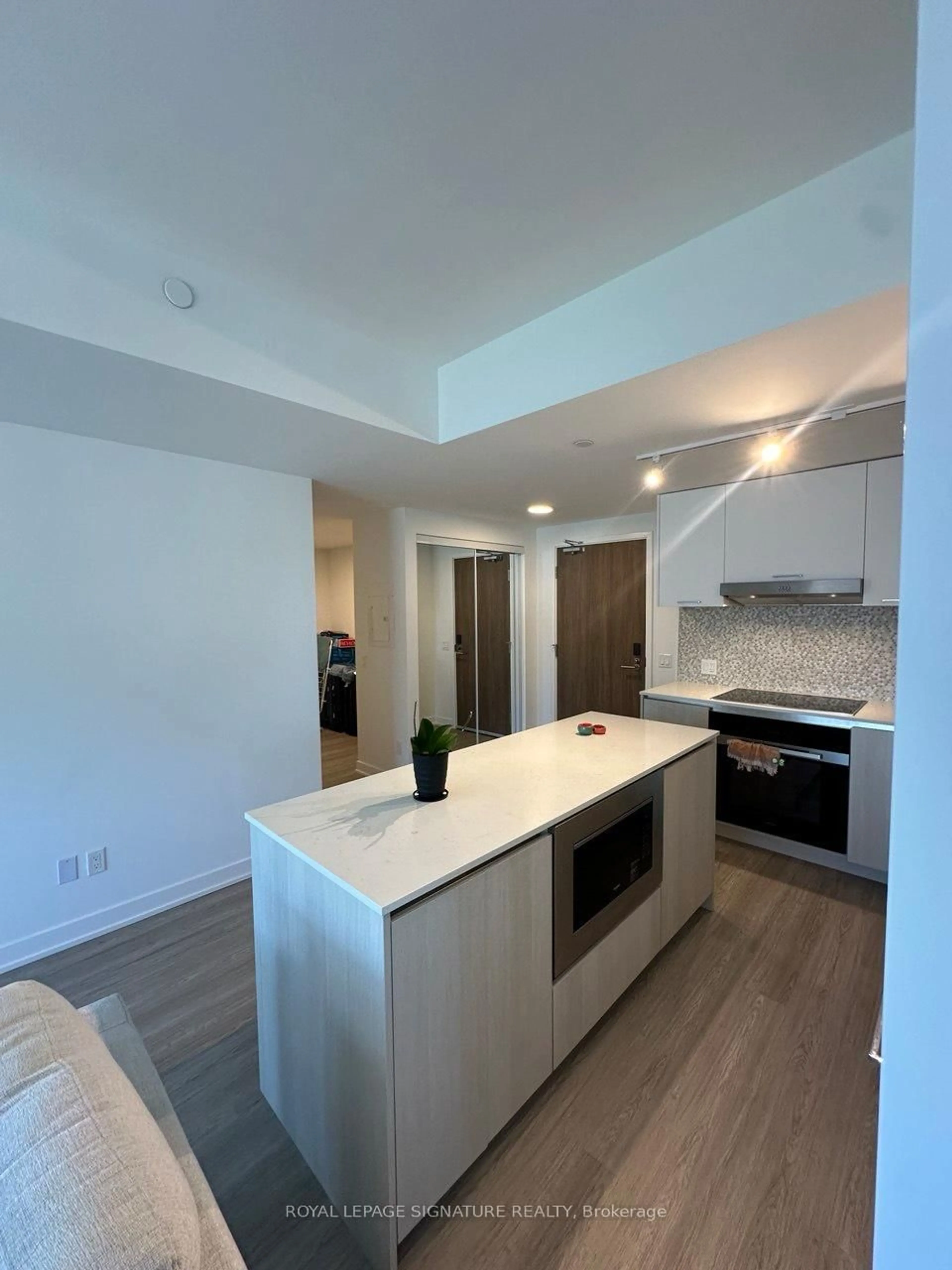 Open concept kitchen, unknown for 8188 Yonge St #222, Vaughan Ontario L4J 0M2