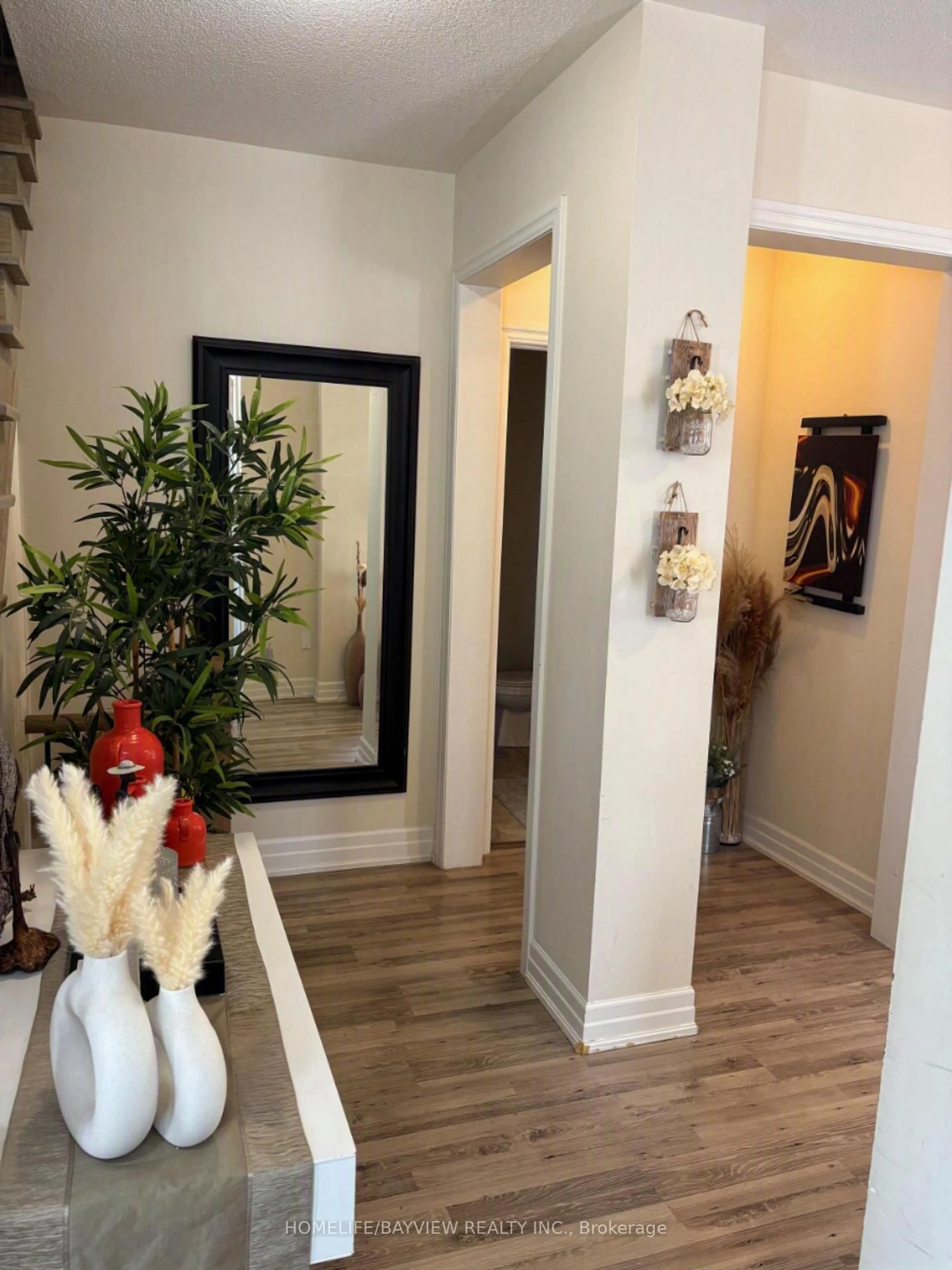 Unknown for 43 Hutton Cres, Essa Ontario L0M 1B6