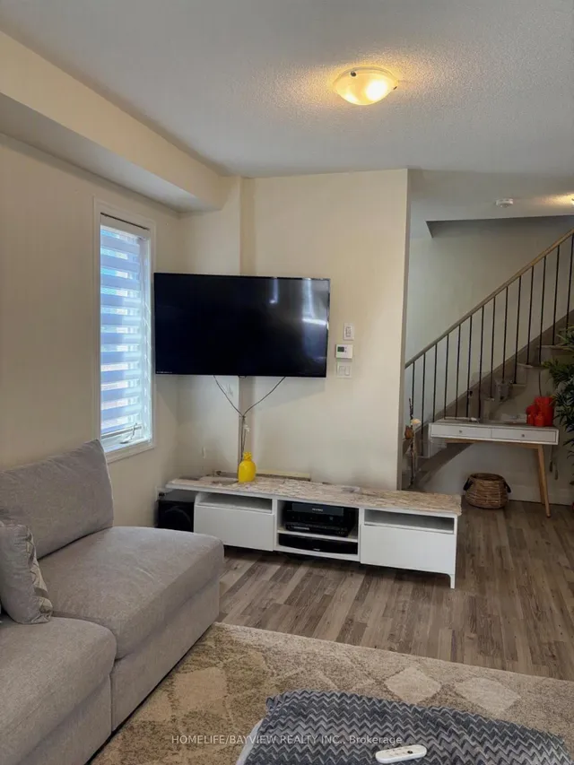 43 Hutton Cres, Essa 4