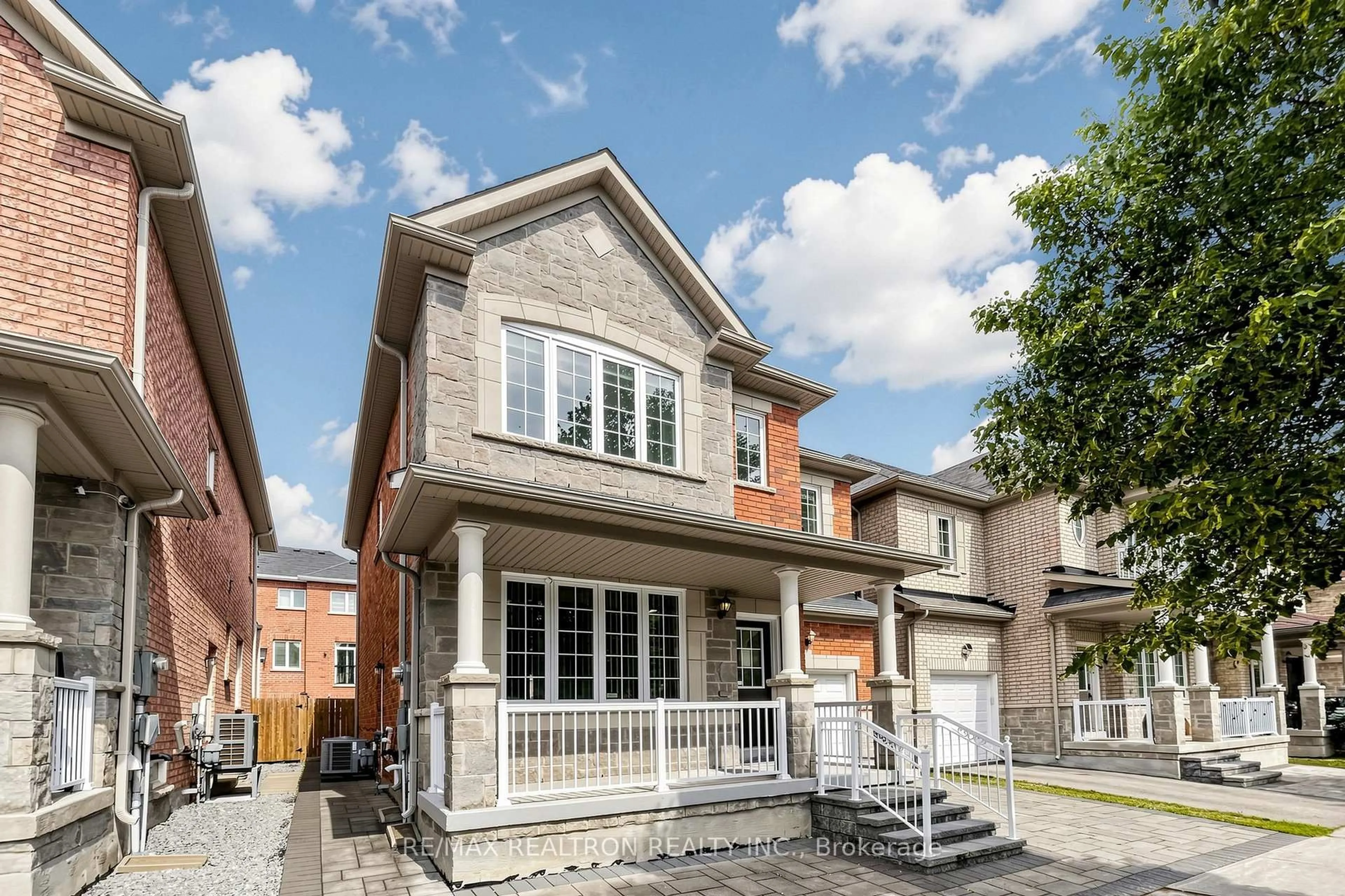 Home with brick exterior material, street for 37 Greenspire Ave, Markham Ontario L6E 0N2