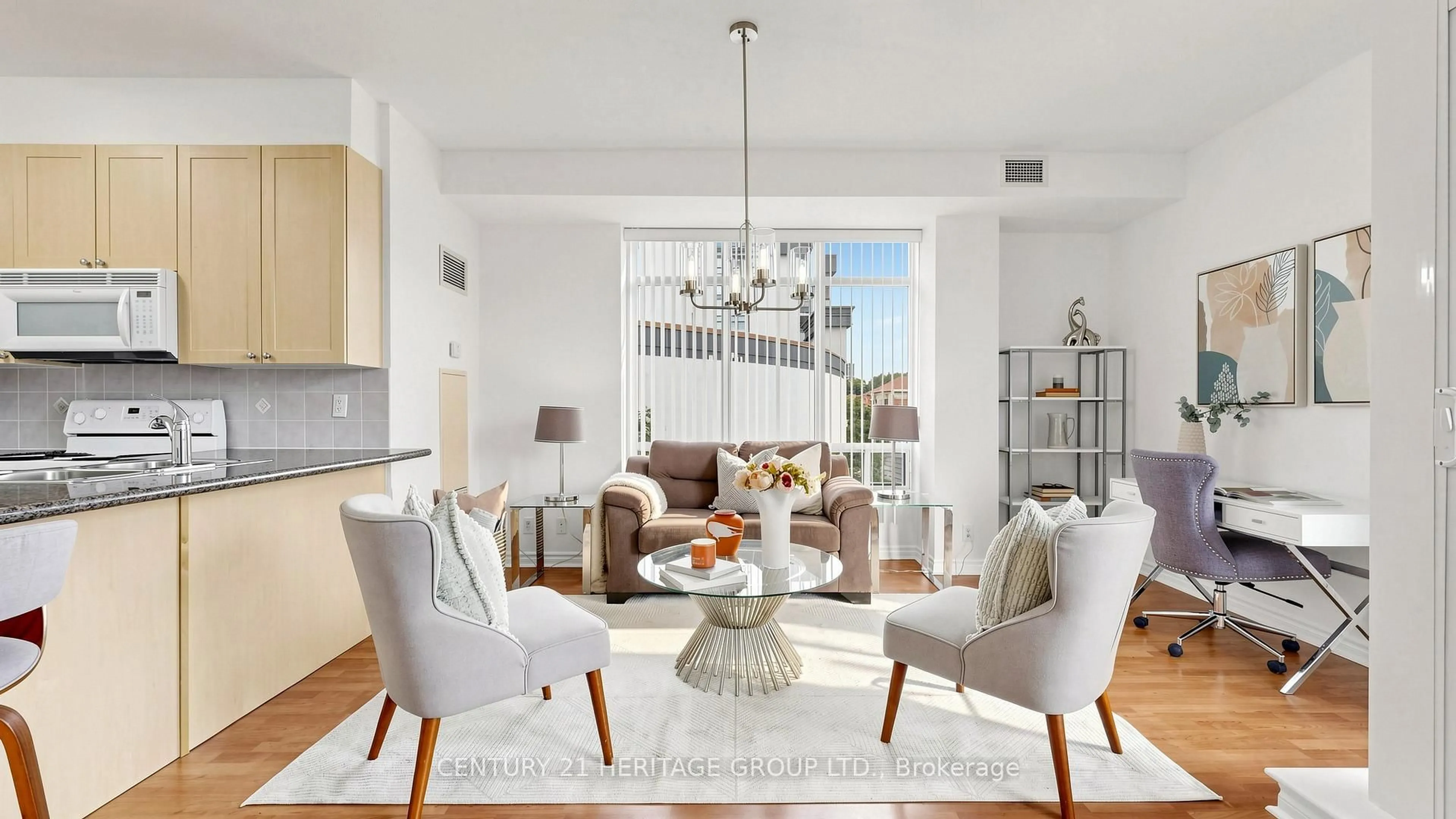 Living room with furniture, unknown for 11121 Yonge St #311, Richmond Hill Ontario L4C 0S7