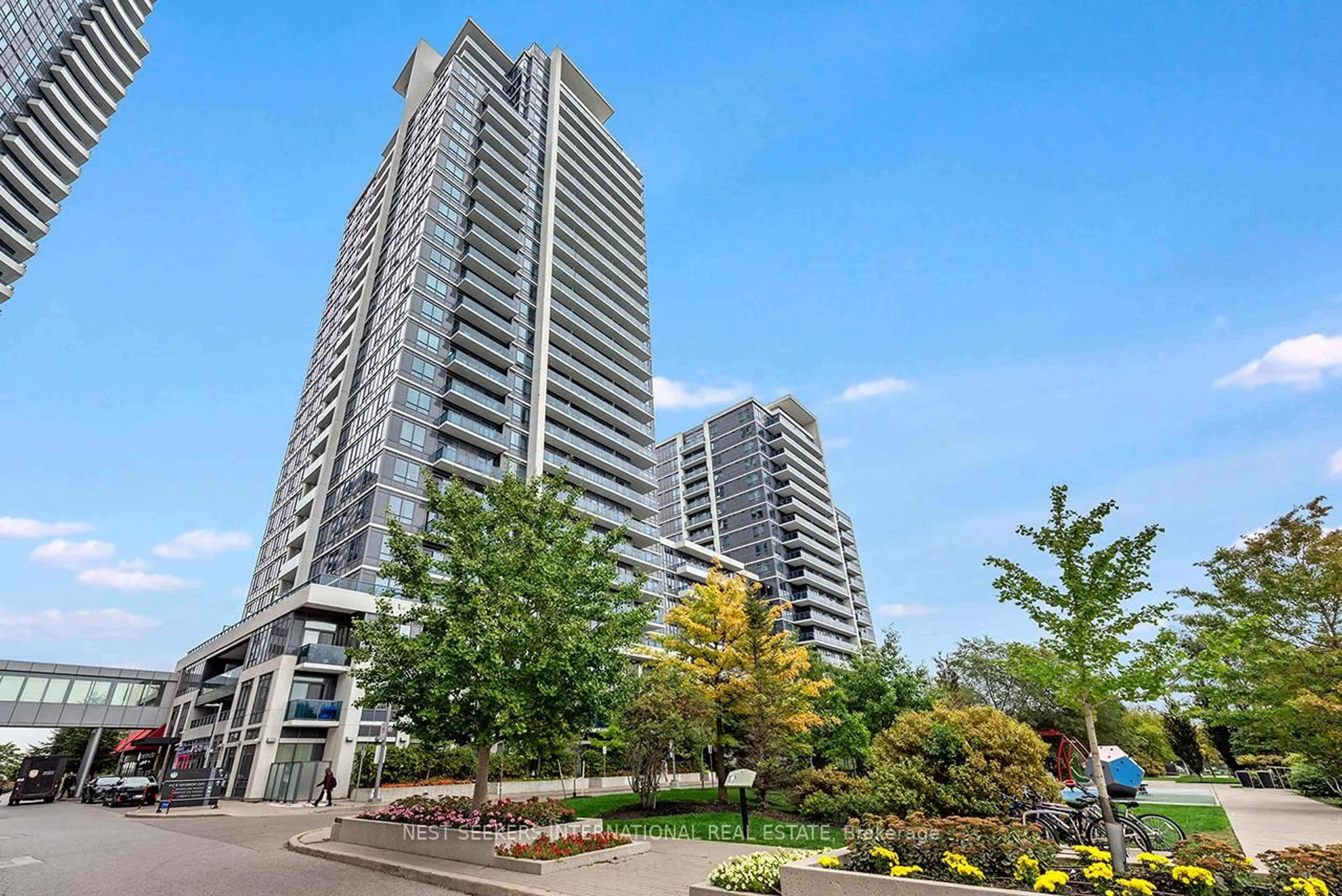 Patio, unknown for 7165 Yonge St #733, Markham Ontario L3T 0C9