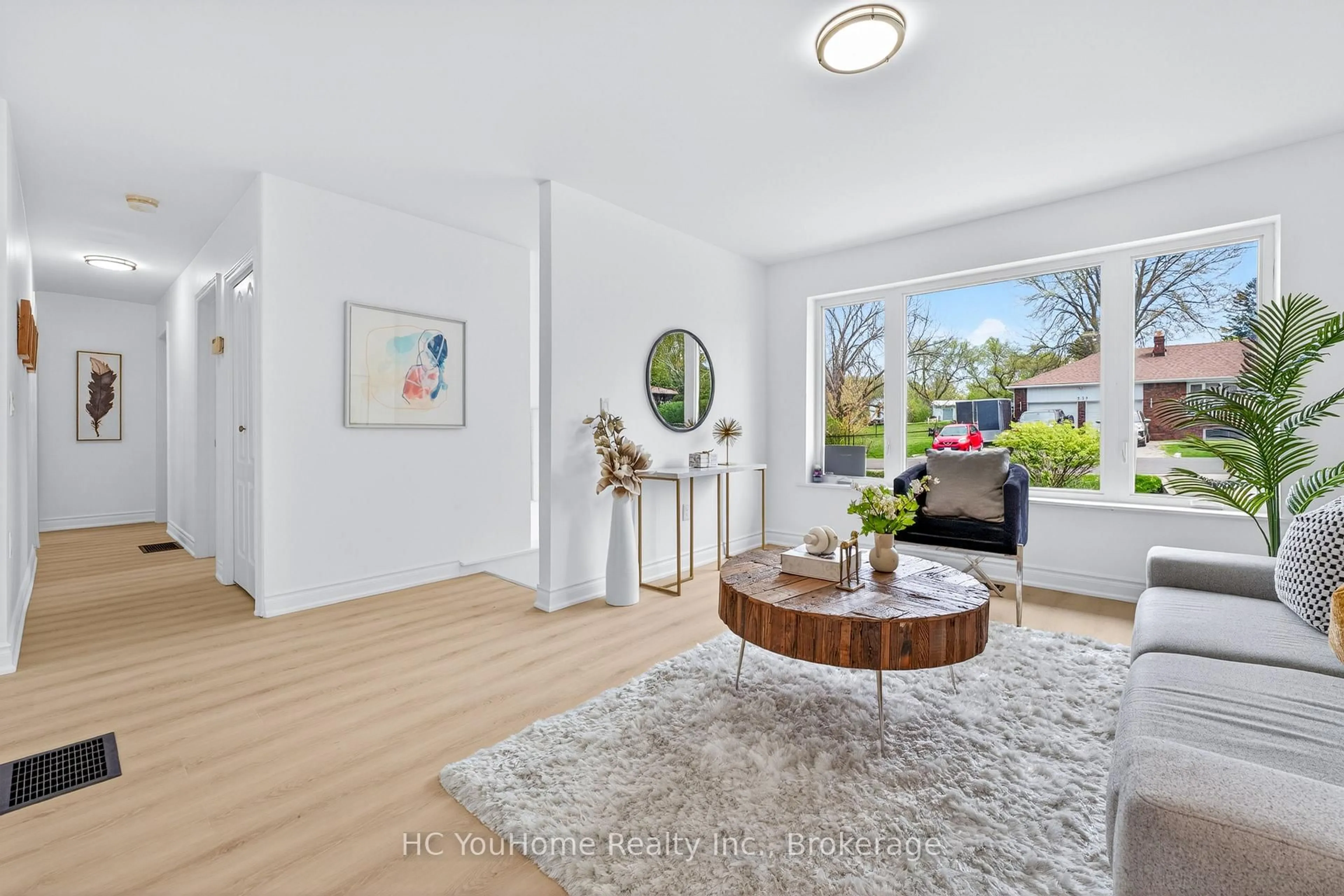 Living room with furniture, unknown for 230 East St, East Gwillimbury Ontario L9N 1K8