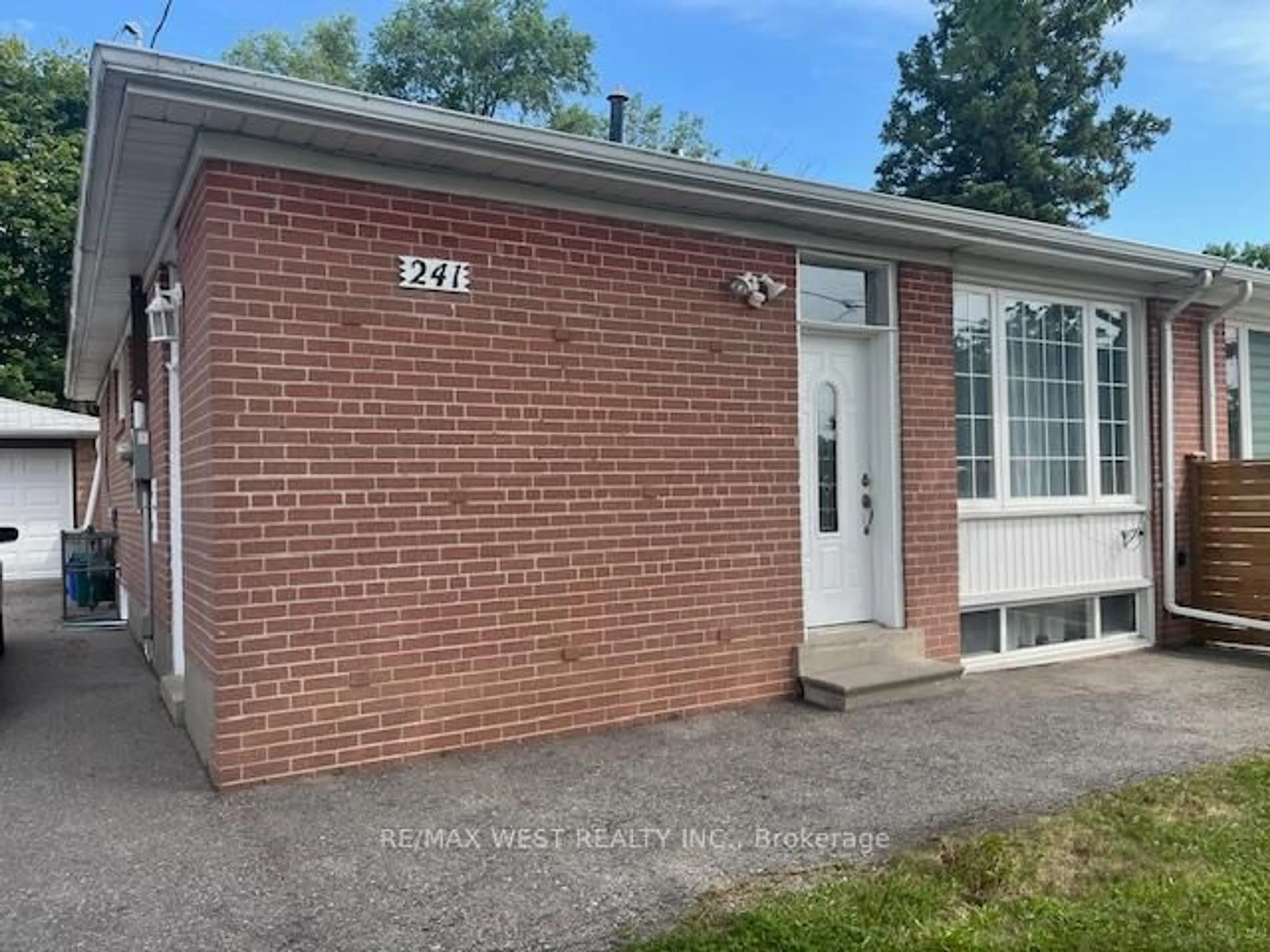 Home with brick exterior material, street for 241 Ashlar Rd, Richmond Hill Ontario L4C 2W7