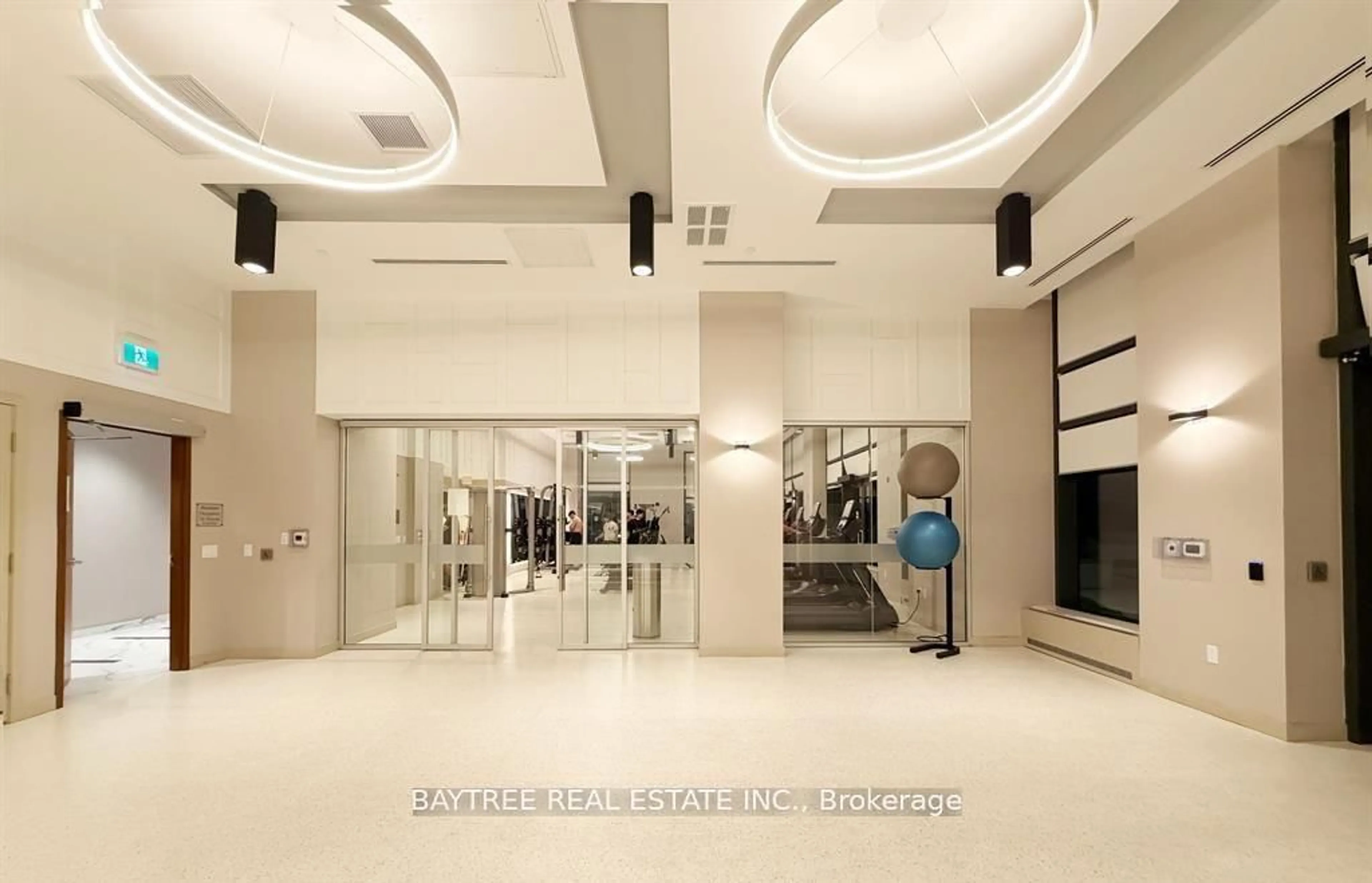 Lobby for 105 Oneida Cres #1203, Richmond Hill Ontario L4B 0H6