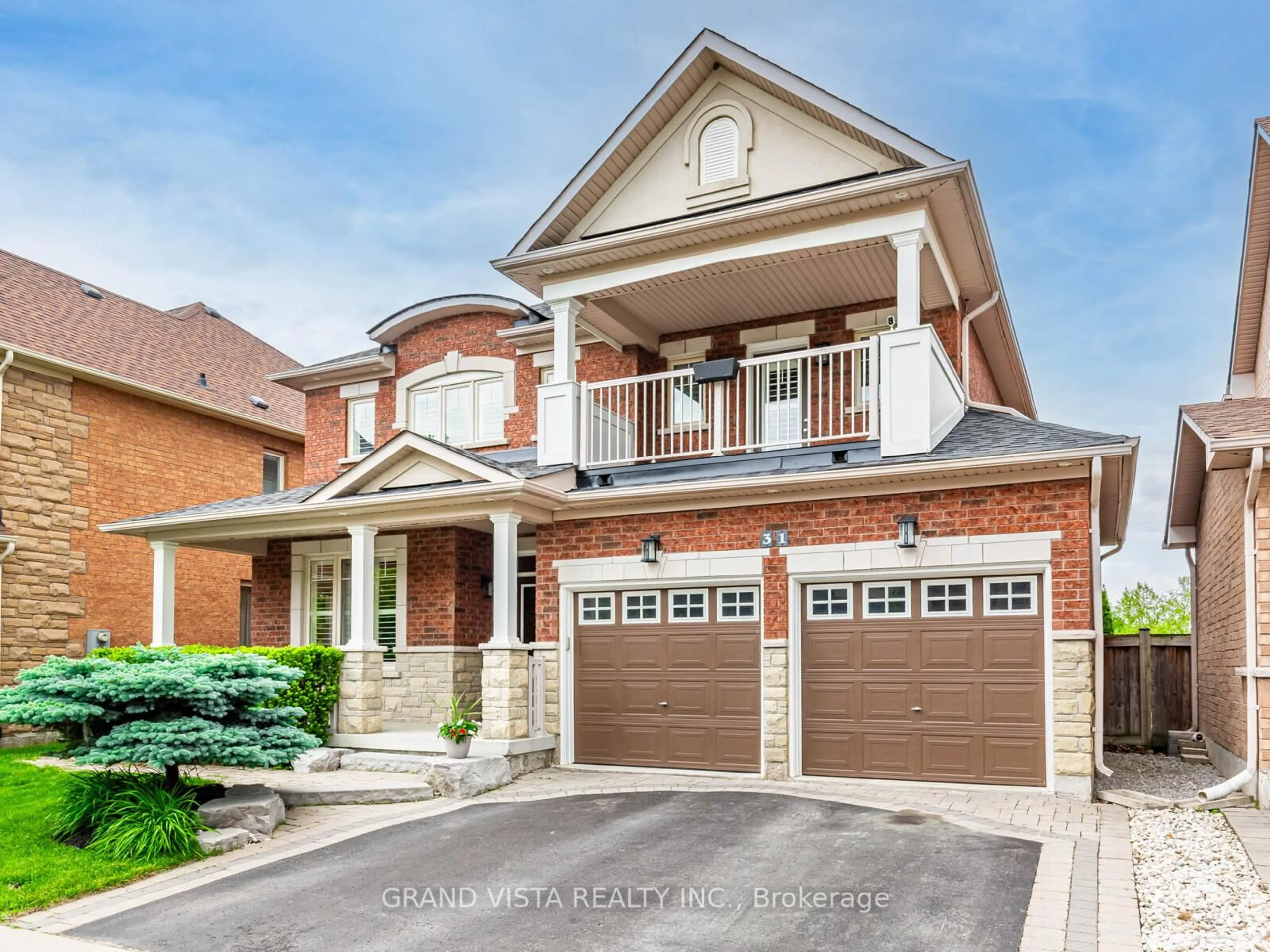 Home with brick exterior material, street for 31 Routledge Dr, Richmond Hill Ontario L4E 0C4