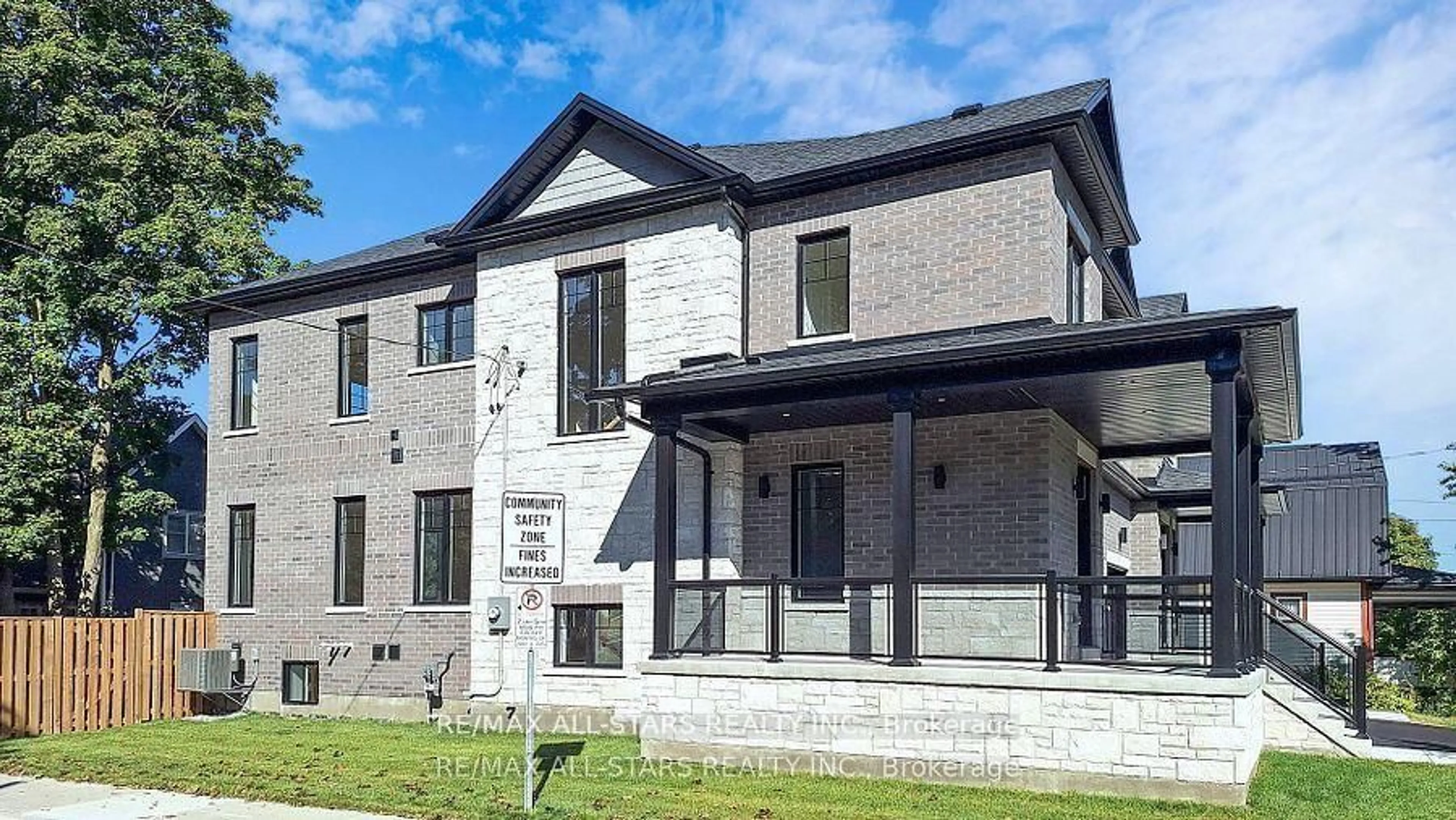 Home with brick exterior material, unknown for 50 Third Ave, Uxbridge Ontario L9P 1K5