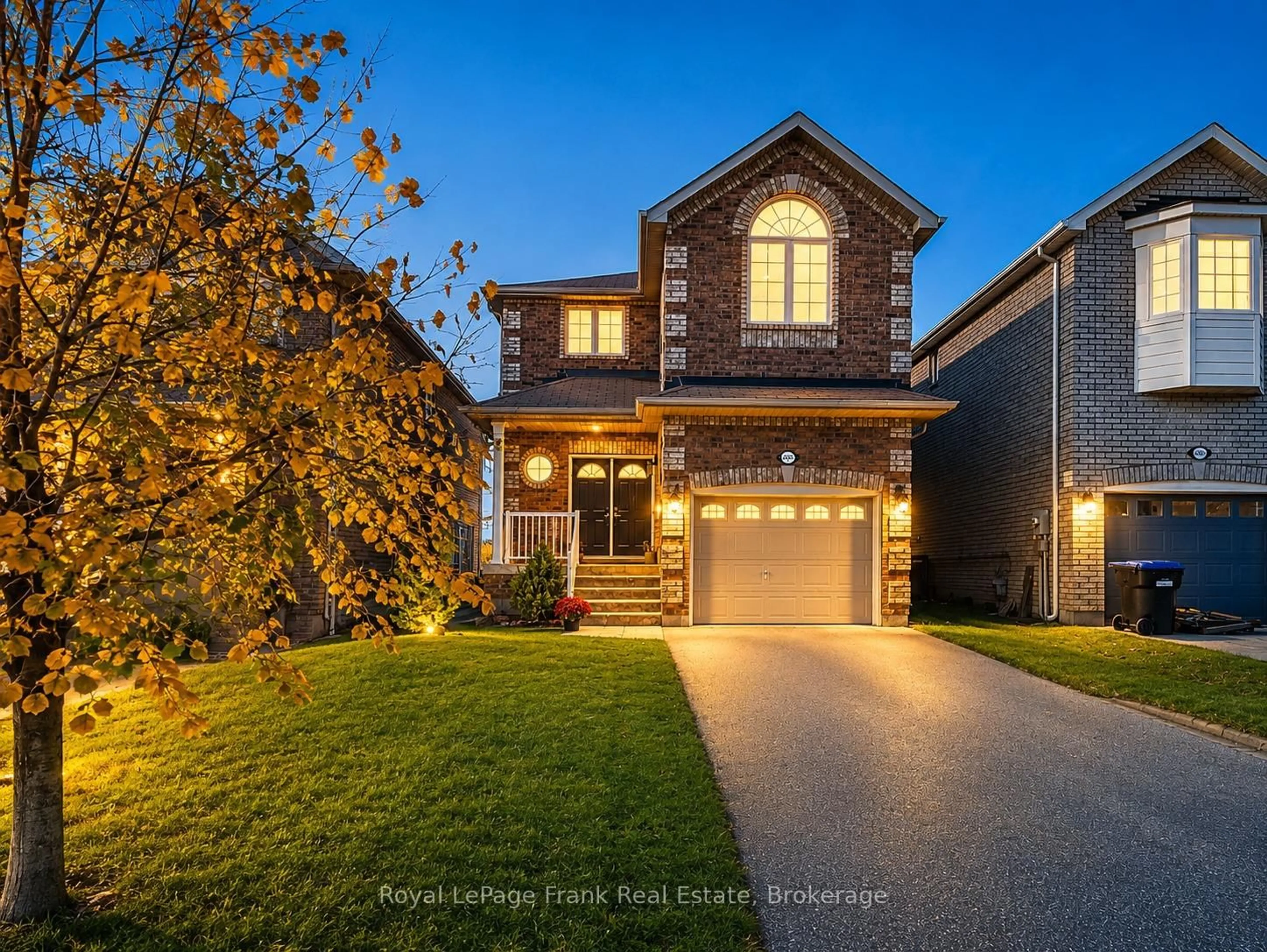 Home with brick exterior material, street for 2086 Galloway St, Innisfil Ontario L9S 4B7