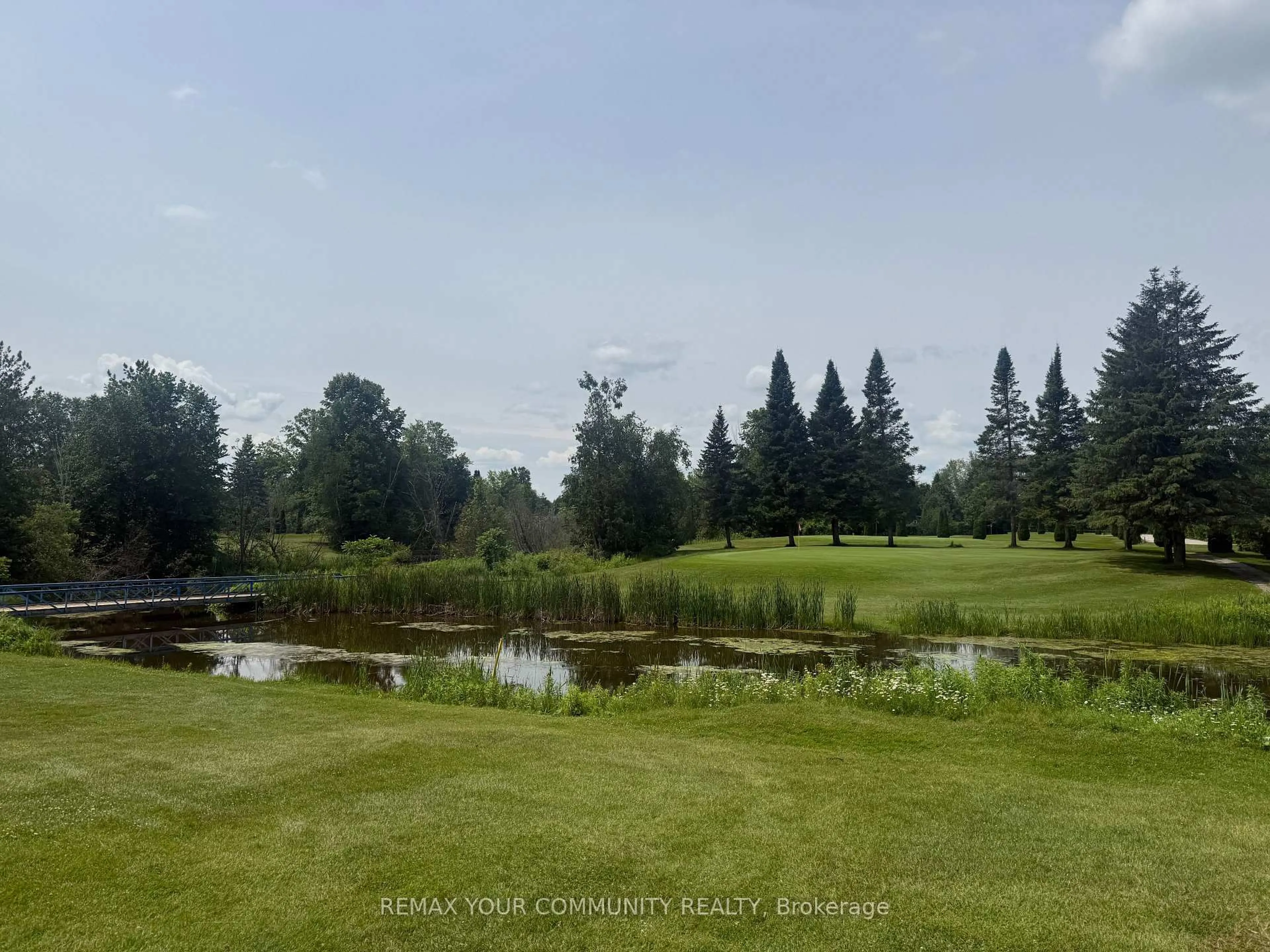 Unknown for 285 Crydermans Sdrd #9, Georgina Ontario L0E 1A0