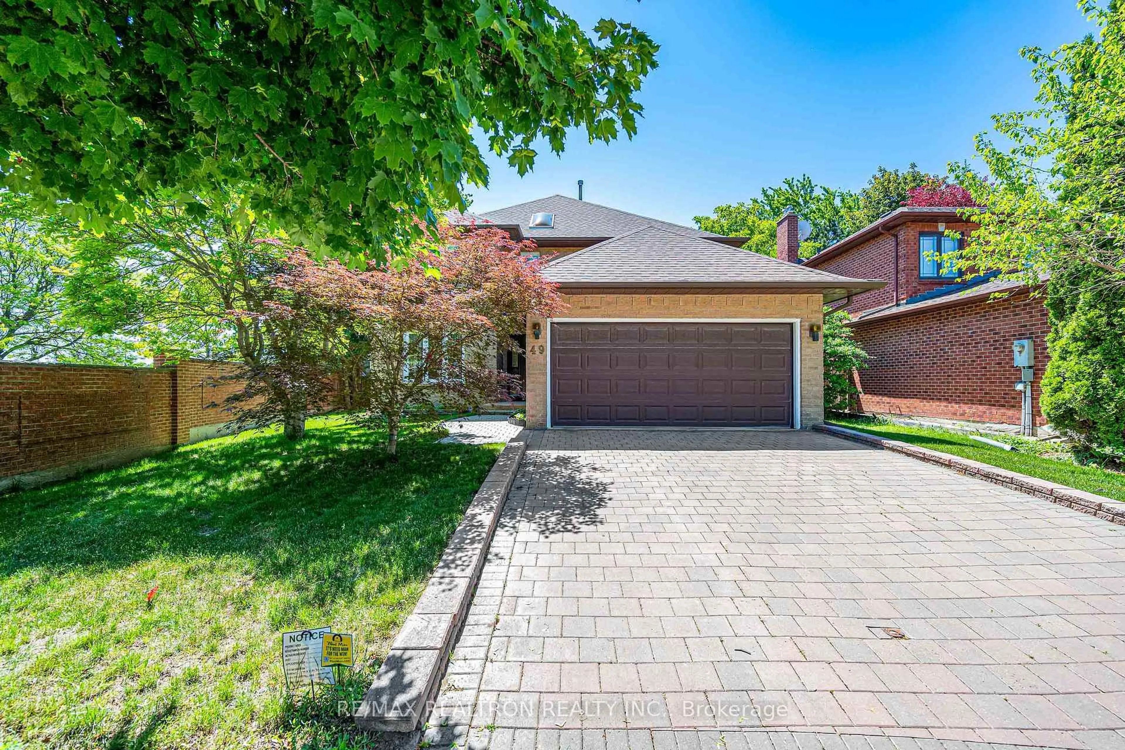 Home with brick exterior material, street for 49 Somerset Cres, Richmond Hill Ontario L4C 8N5