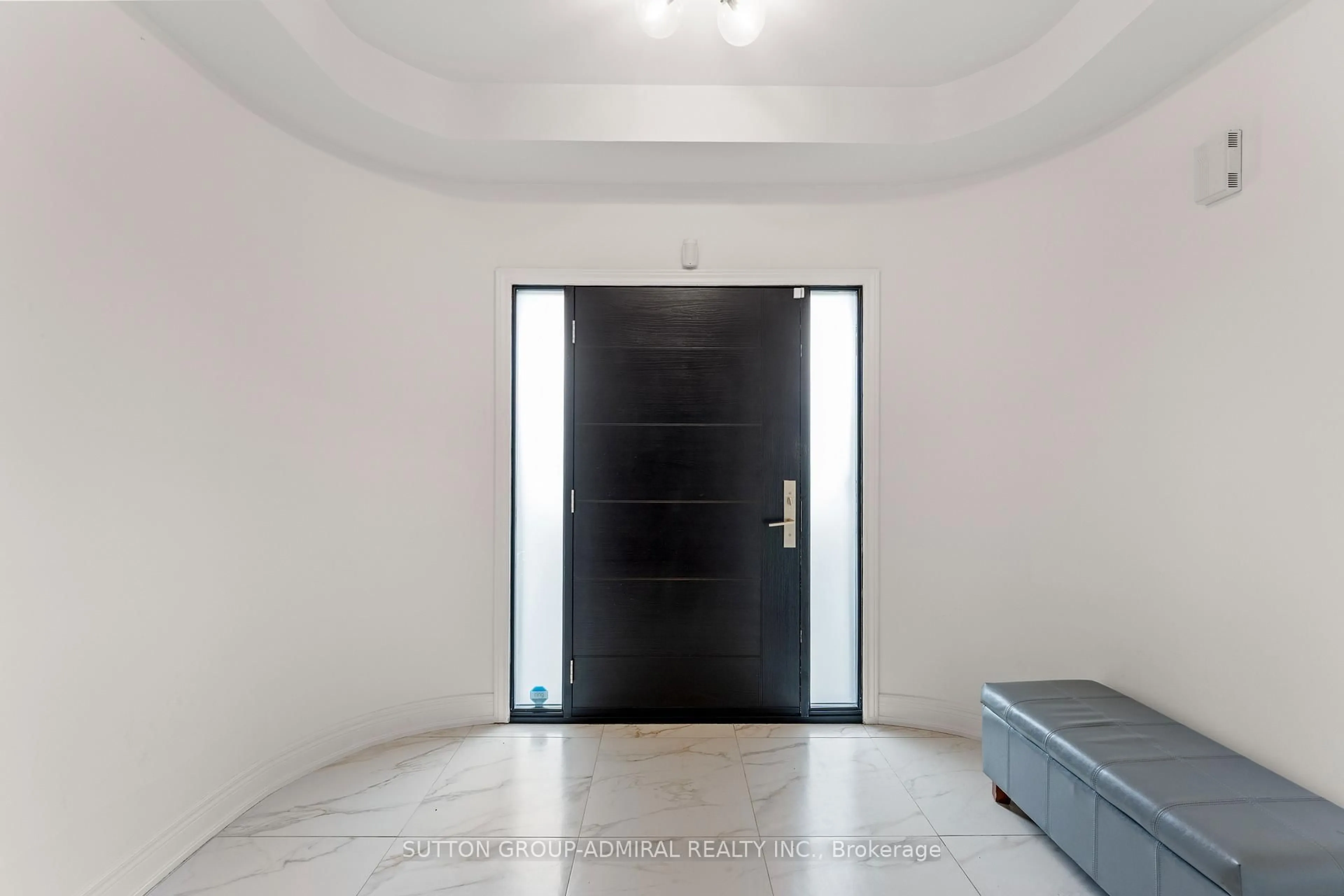 Indoor foyer for 57 Bentwood Cres, Vaughan Ontario L4J 8R3