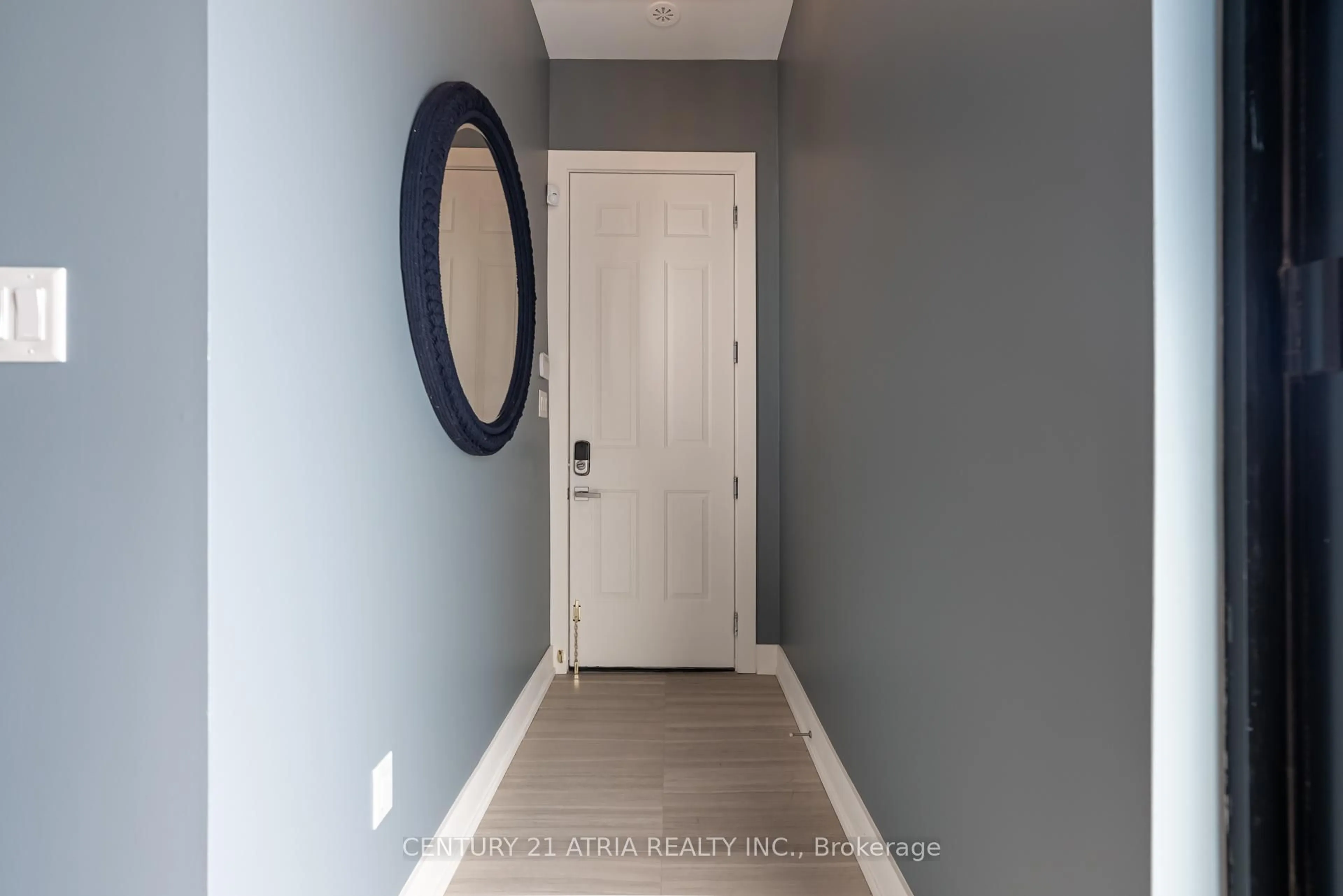 Indoor entryway for 3589 Riva Ave, Innisfil Ontario L9S 0L5