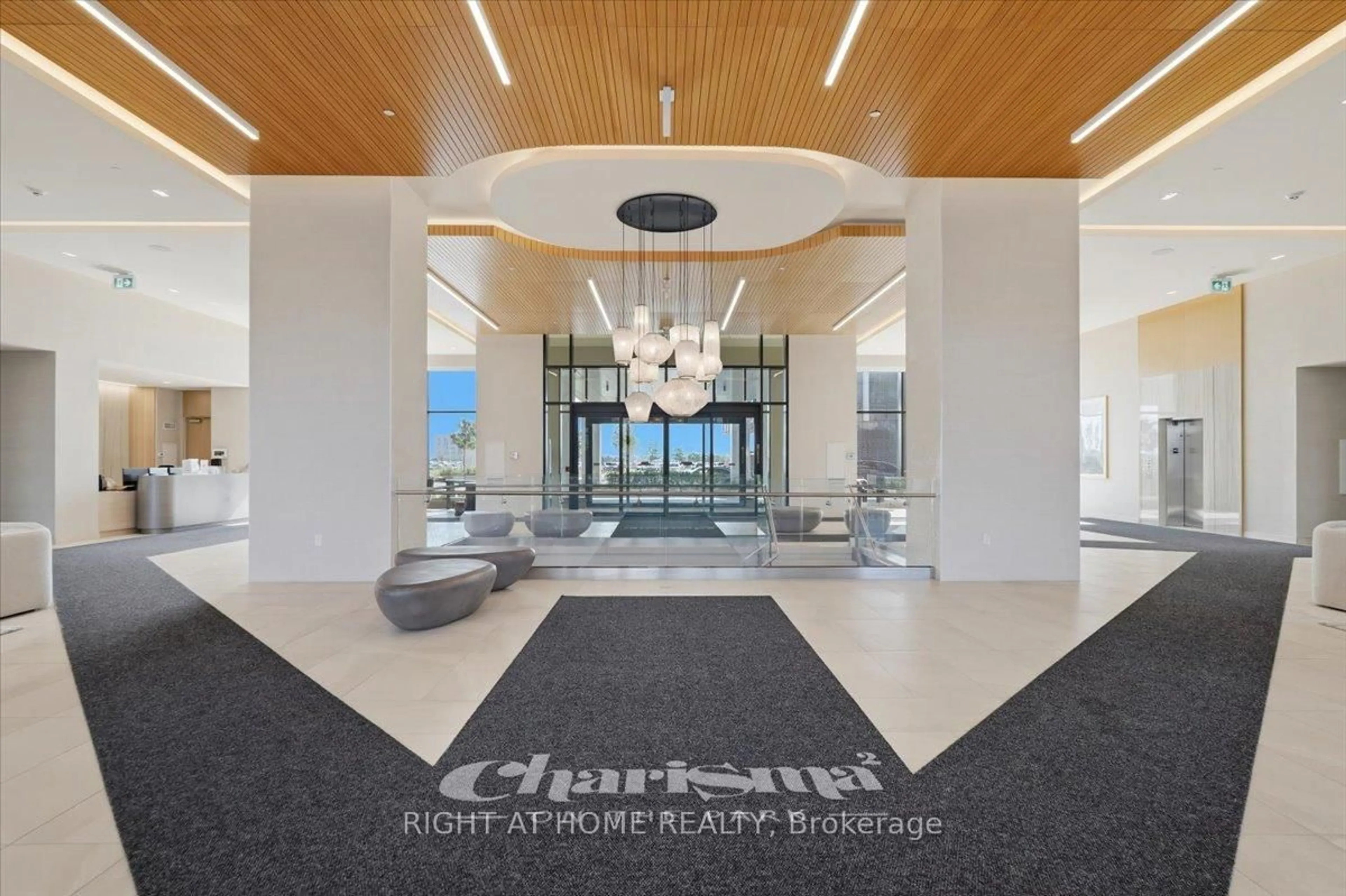 Lobby for 8960 Jane St #910, Vaughan Ontario L4K 0N9