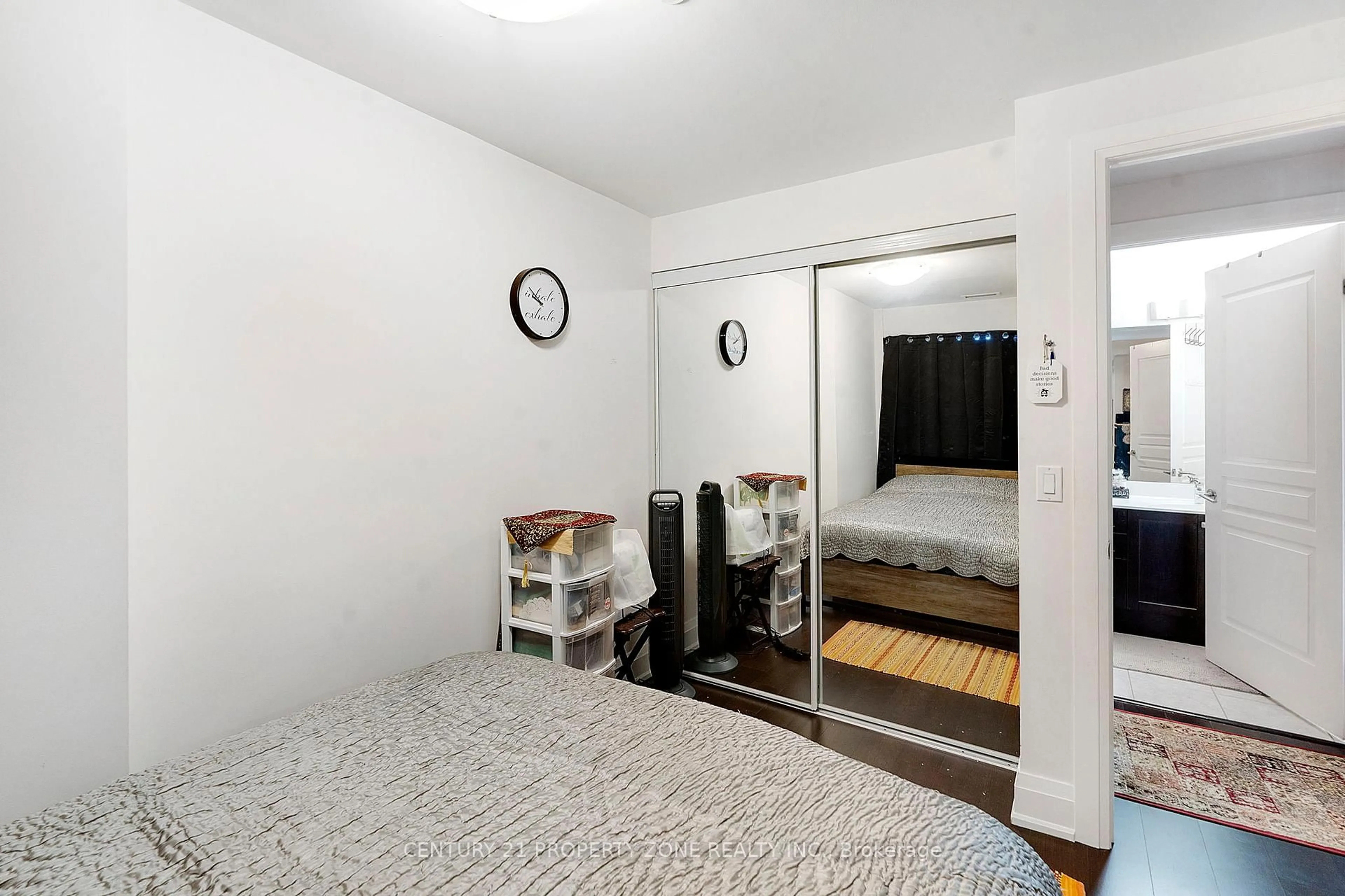 A pic of a room for 8302 Islington Ave #219, Vaughan Ontario L4L 0E6