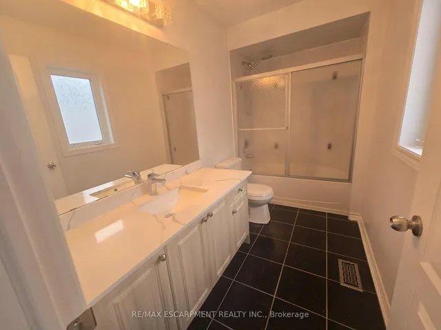 175 GOLD PARK Gate, Essa 5
