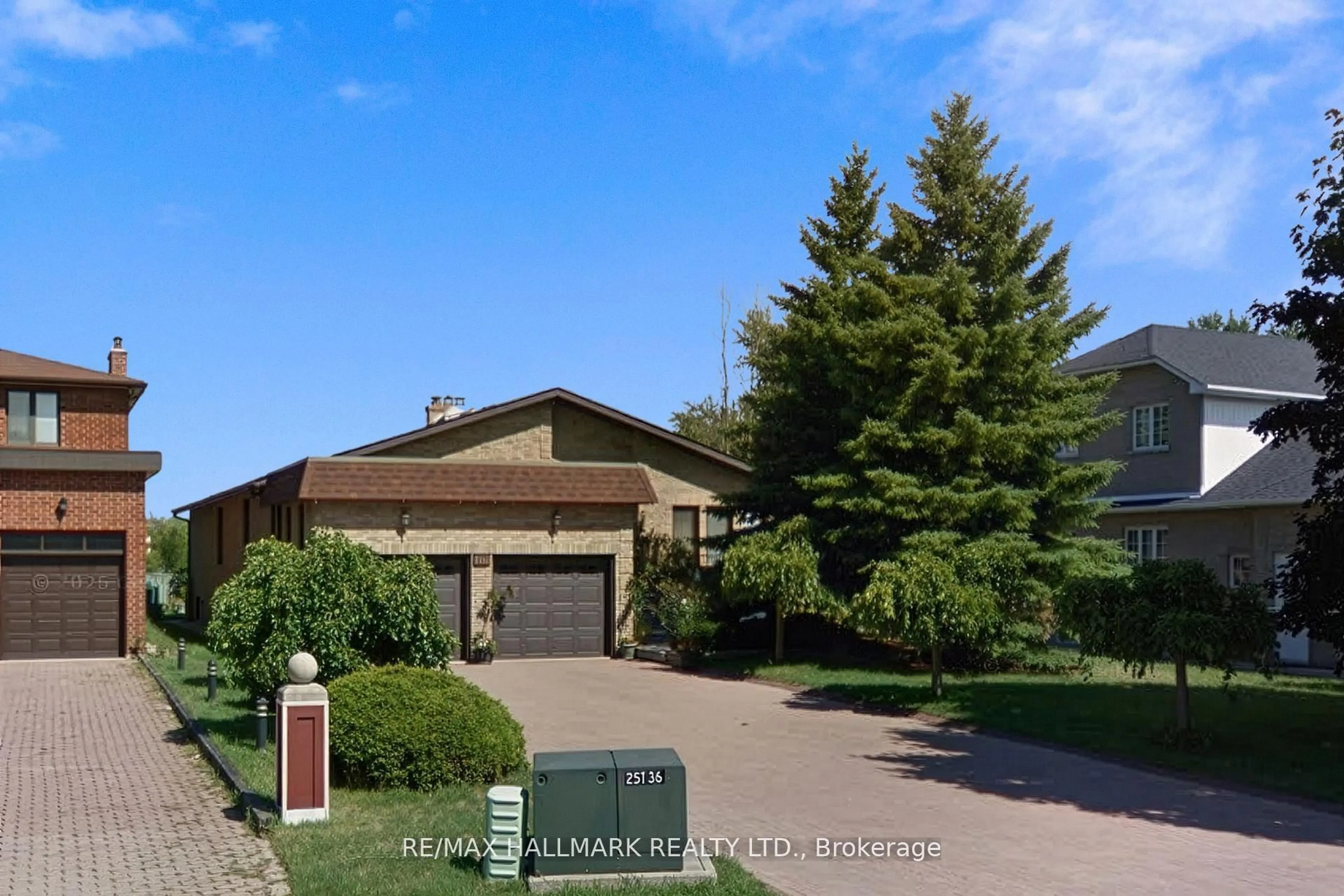 Unknown for 101 Leyburn Ave, Richmond Hill Ontario L4C 0J6
