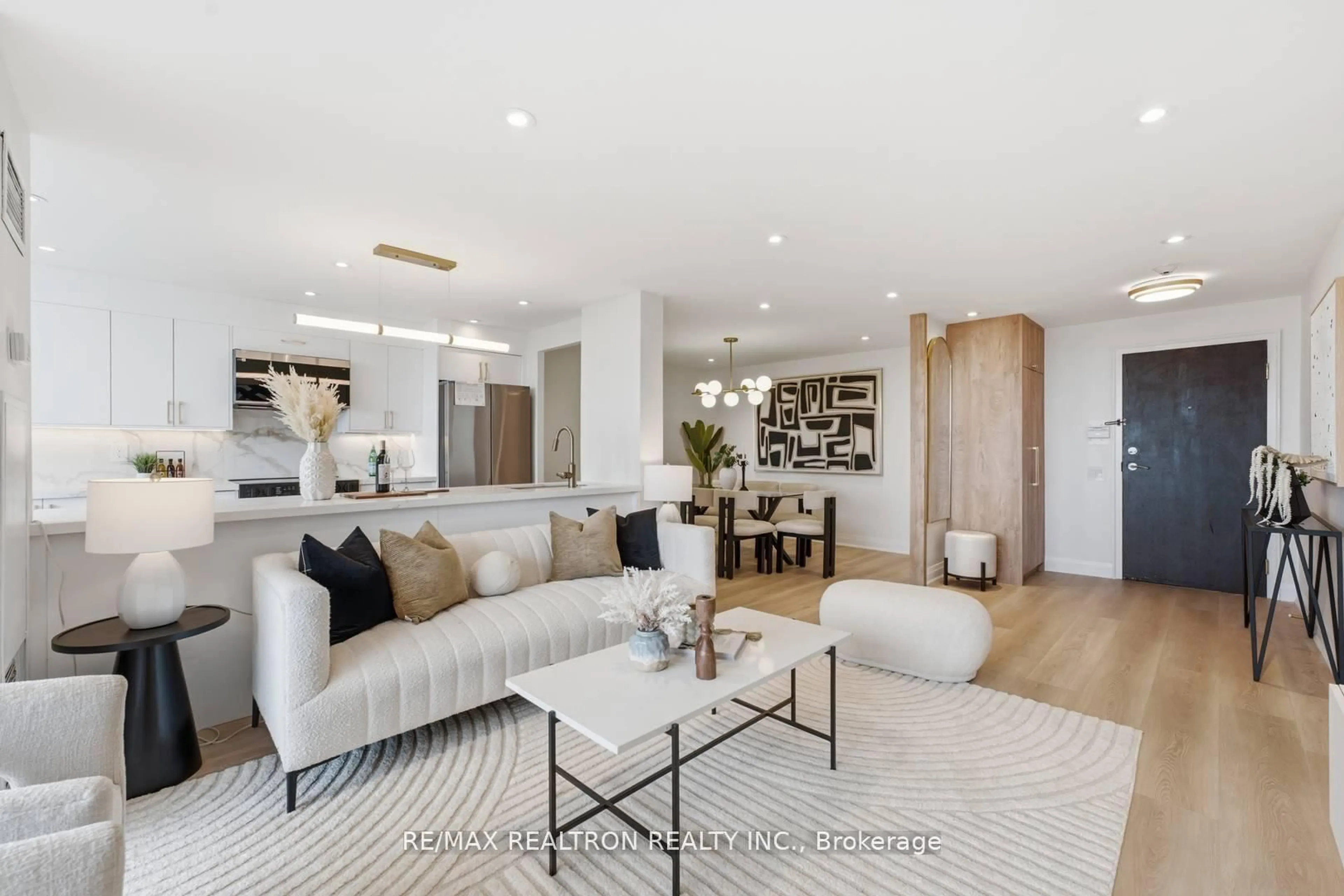 Living room with furniture, unknown for 110 Promenade Circ #805, Vaughan Ontario L4J 7W8