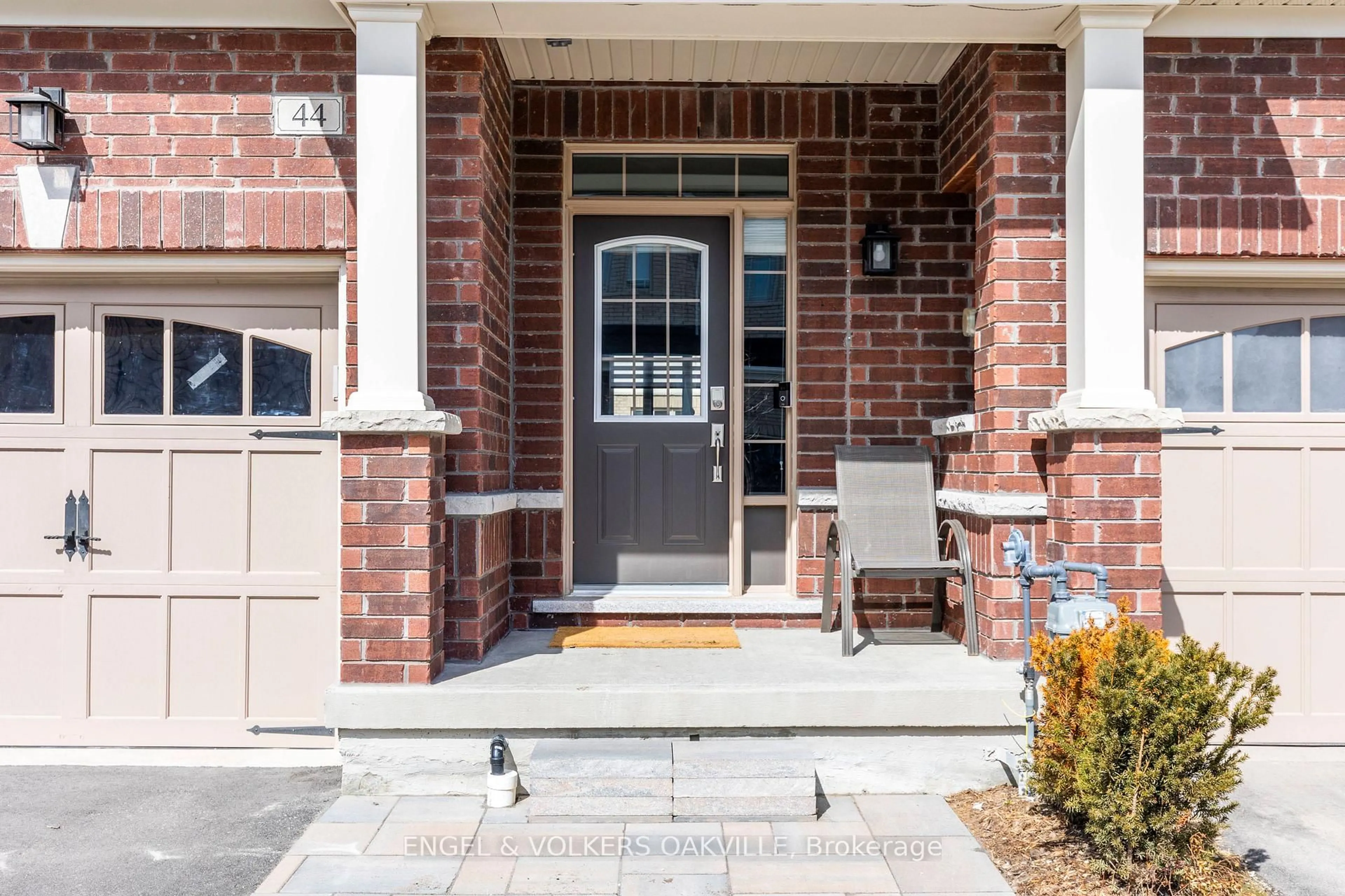 Home with brick exterior material, street for 44 Clifford Cres, New Tecumseth Ontario L0G 1W0