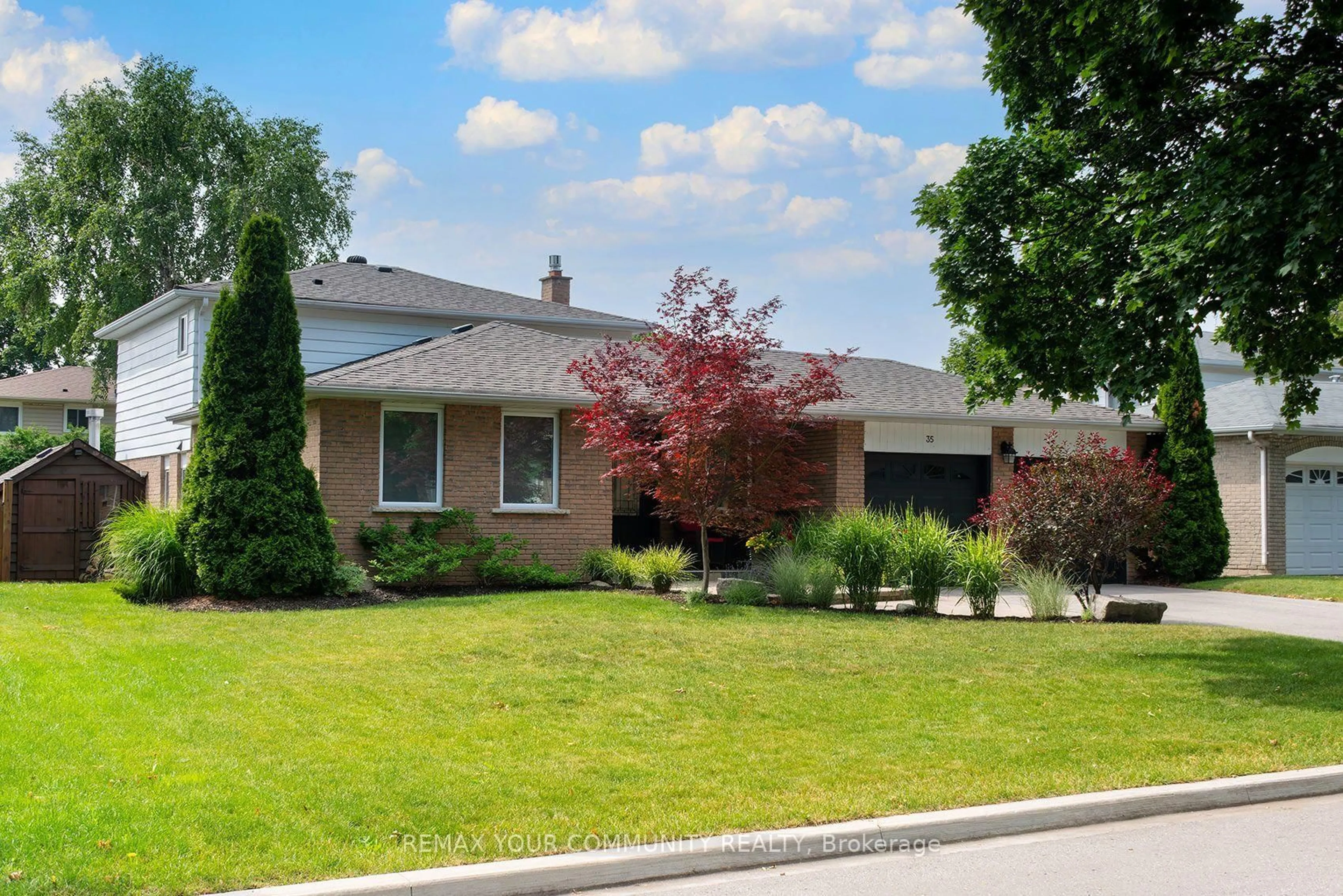 Home with brick exterior material, street for 35 John Dexter Pl, Markham Ontario L3P 3G2
