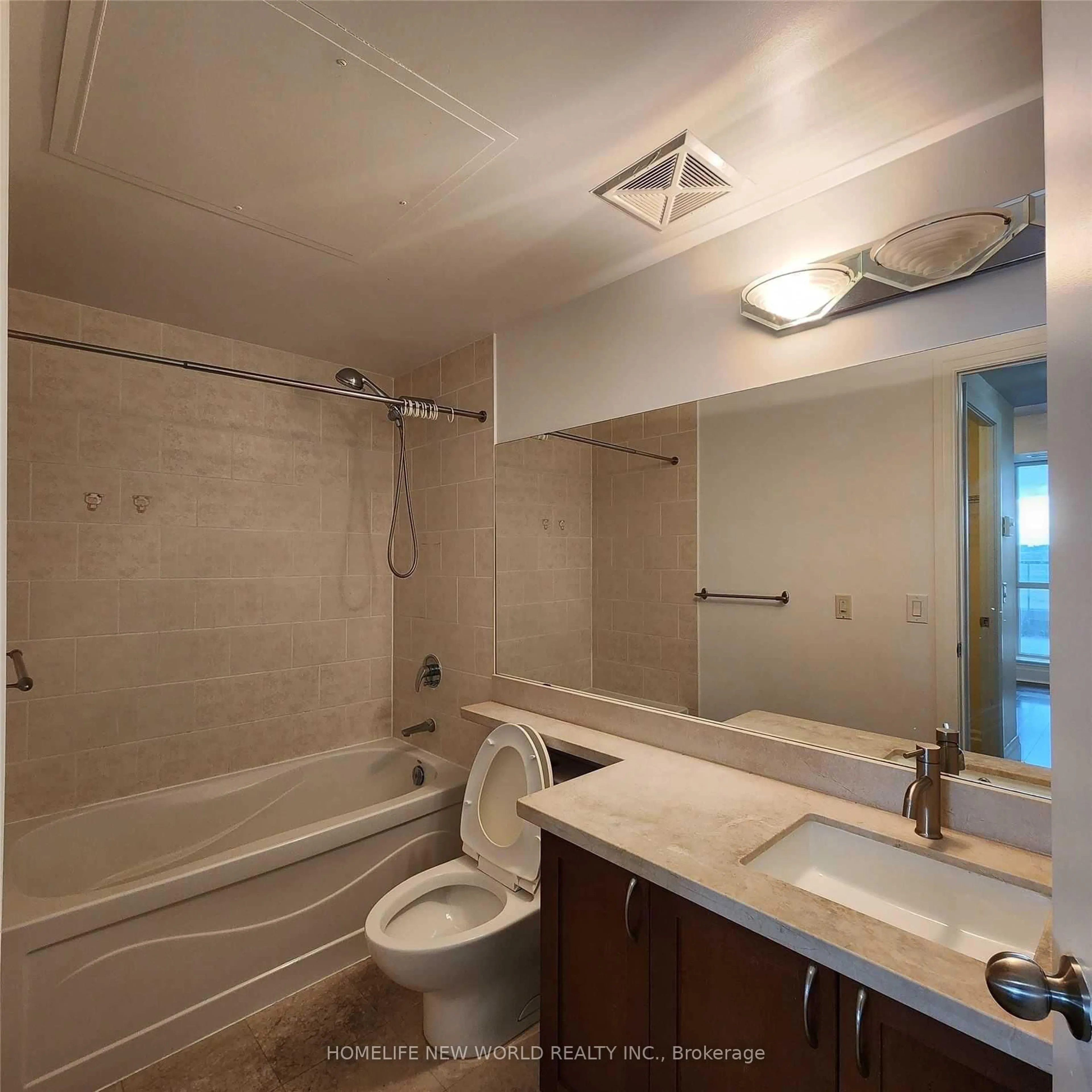 Standard bathroom, unknown for 39 Upper Duke Cres #507, Markham Ontario L6G 0B8