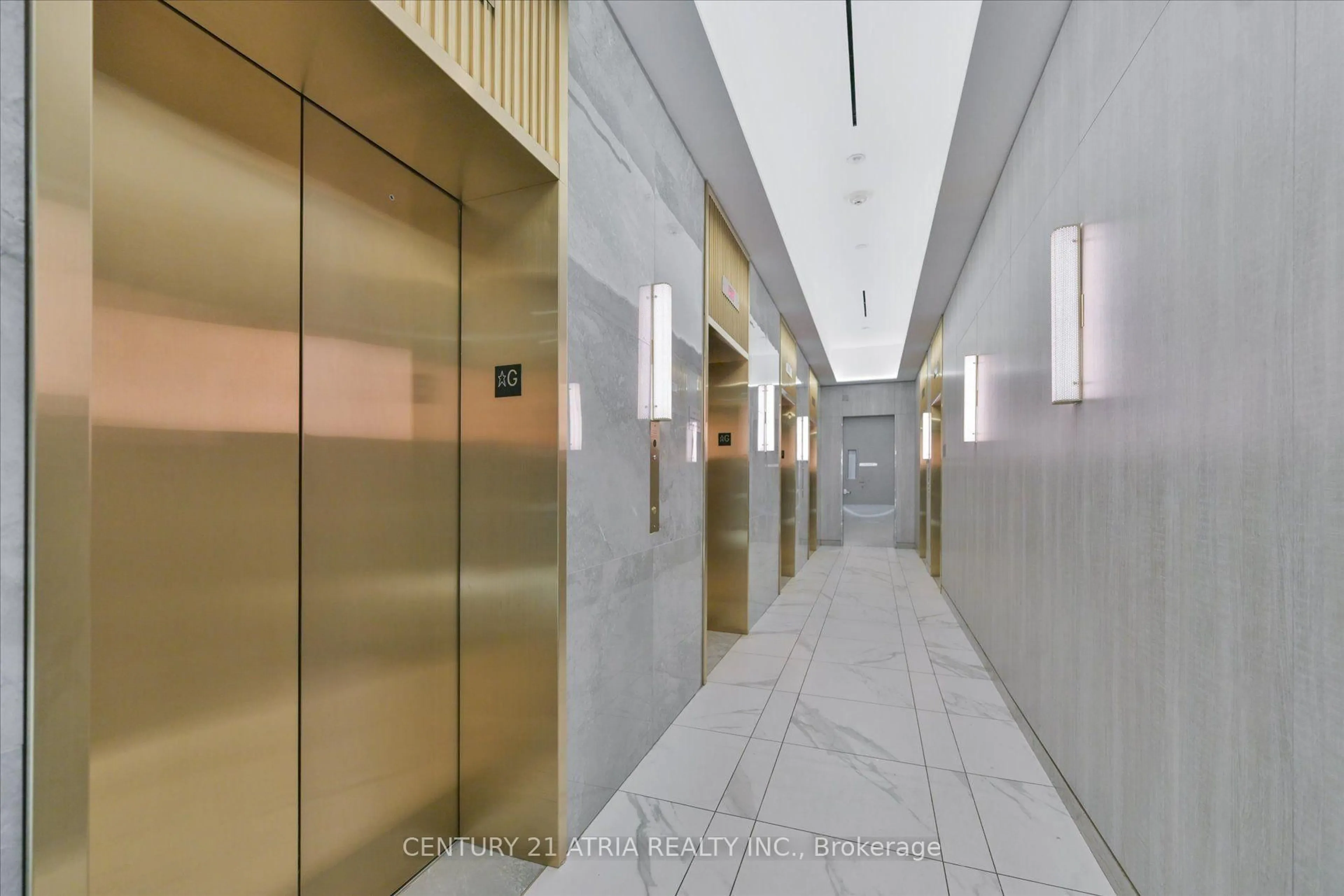 Indoor foyer for 5 Buttermill Ave #4006, Vaughan Ontario L4K 0J5