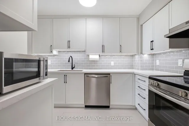 32 Church St #305, King 5