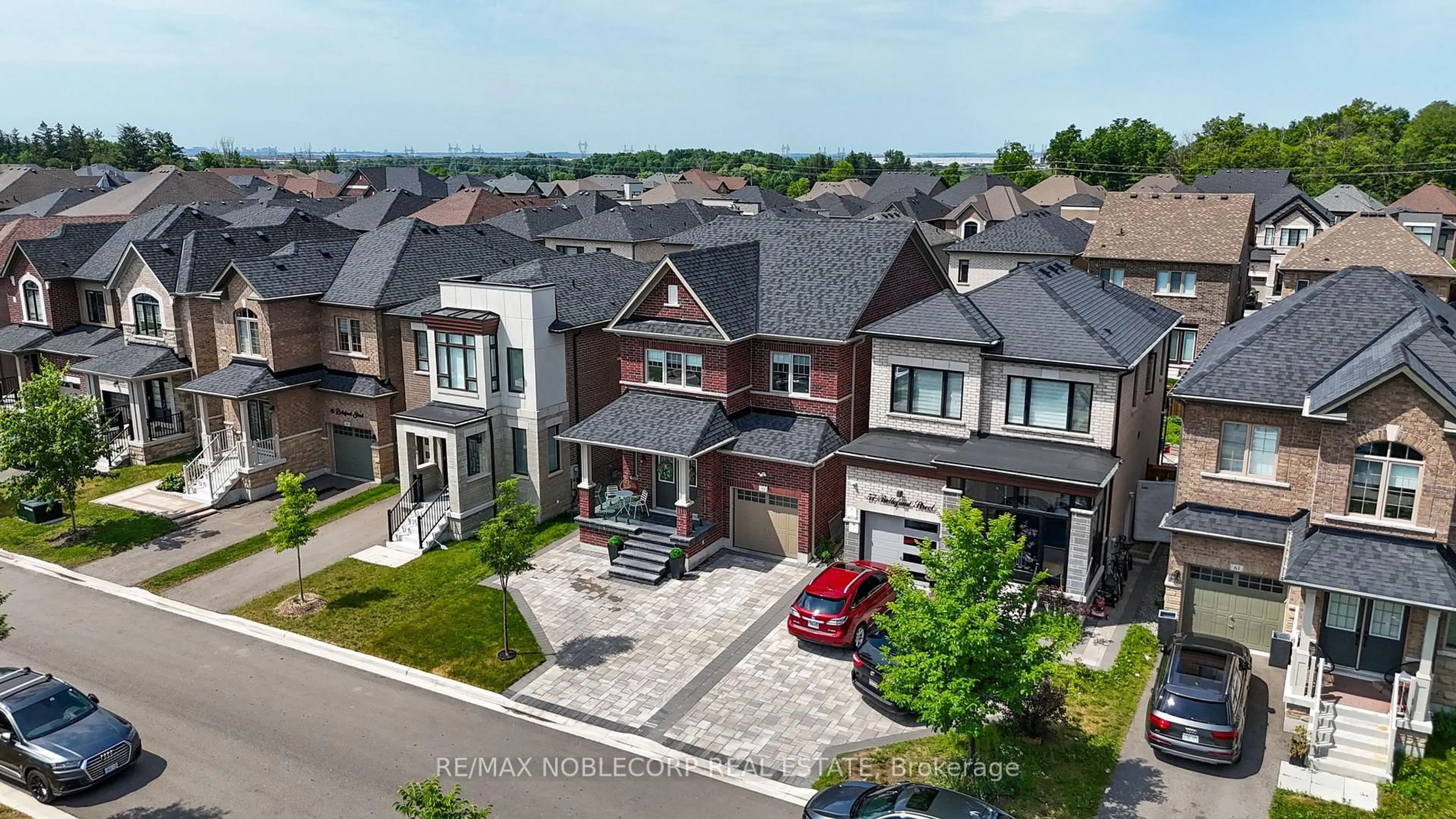 A pic from outside/outdoor area/front of a property/back of a property/a pic from drone, street for 53 Bellefond St, Vaughan Ontario L4H 5C5
