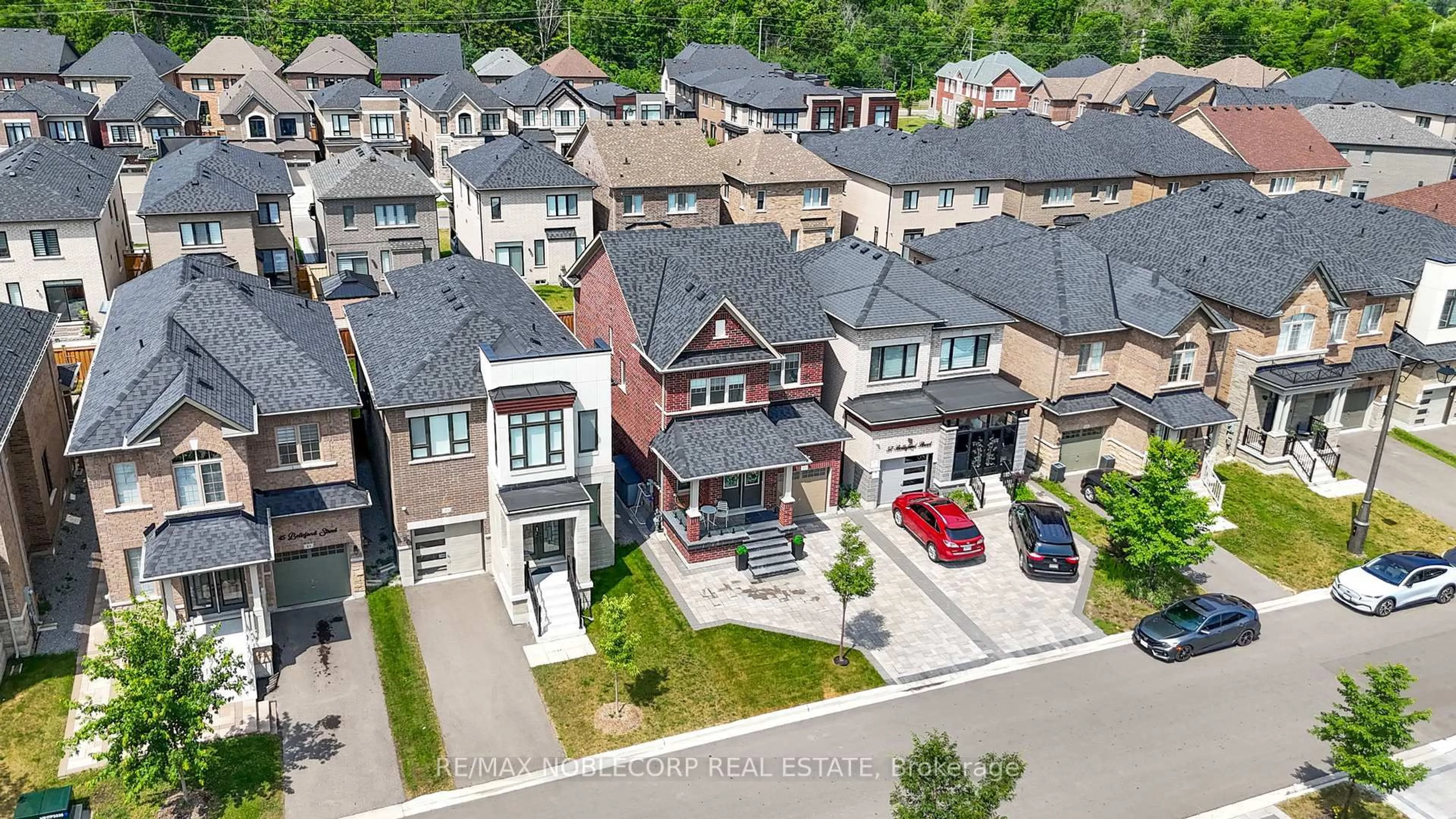 A pic from outside/outdoor area/front of a property/back of a property/a pic from drone, street for 53 Bellefond St, Vaughan Ontario L4H 5C5