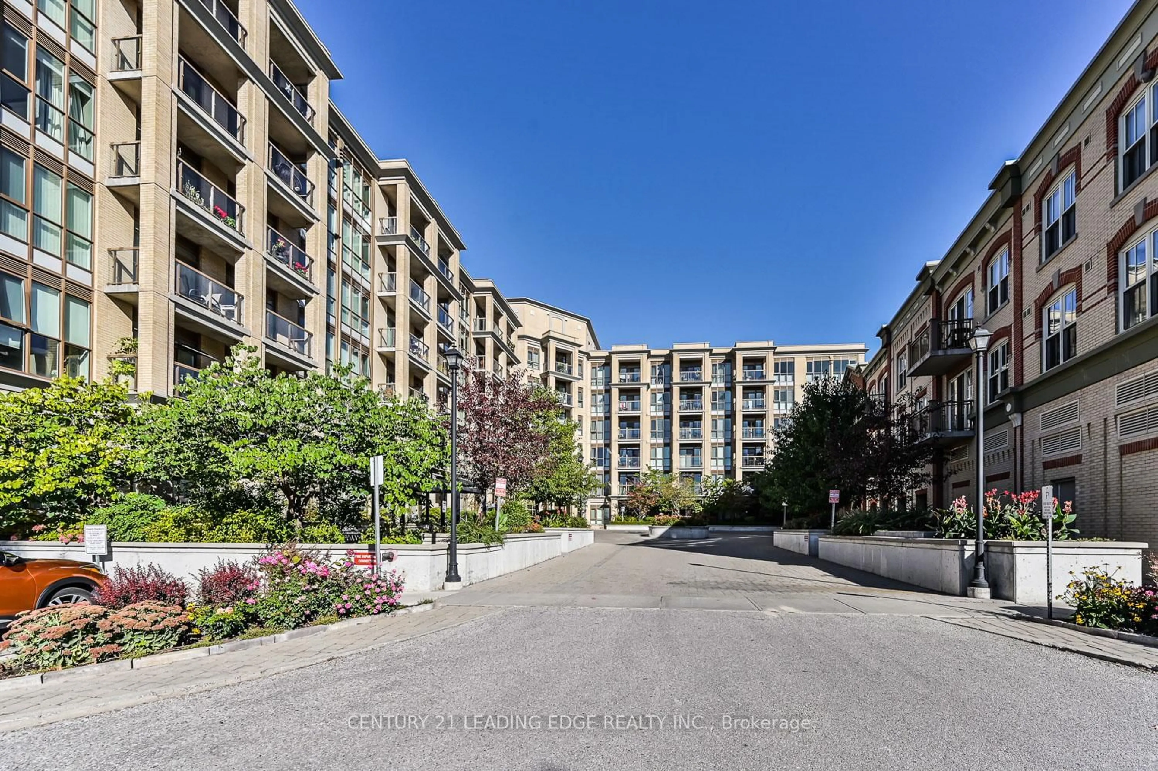 Patio, street for 68 Main St #305, Markham Ontario L3P 0N5