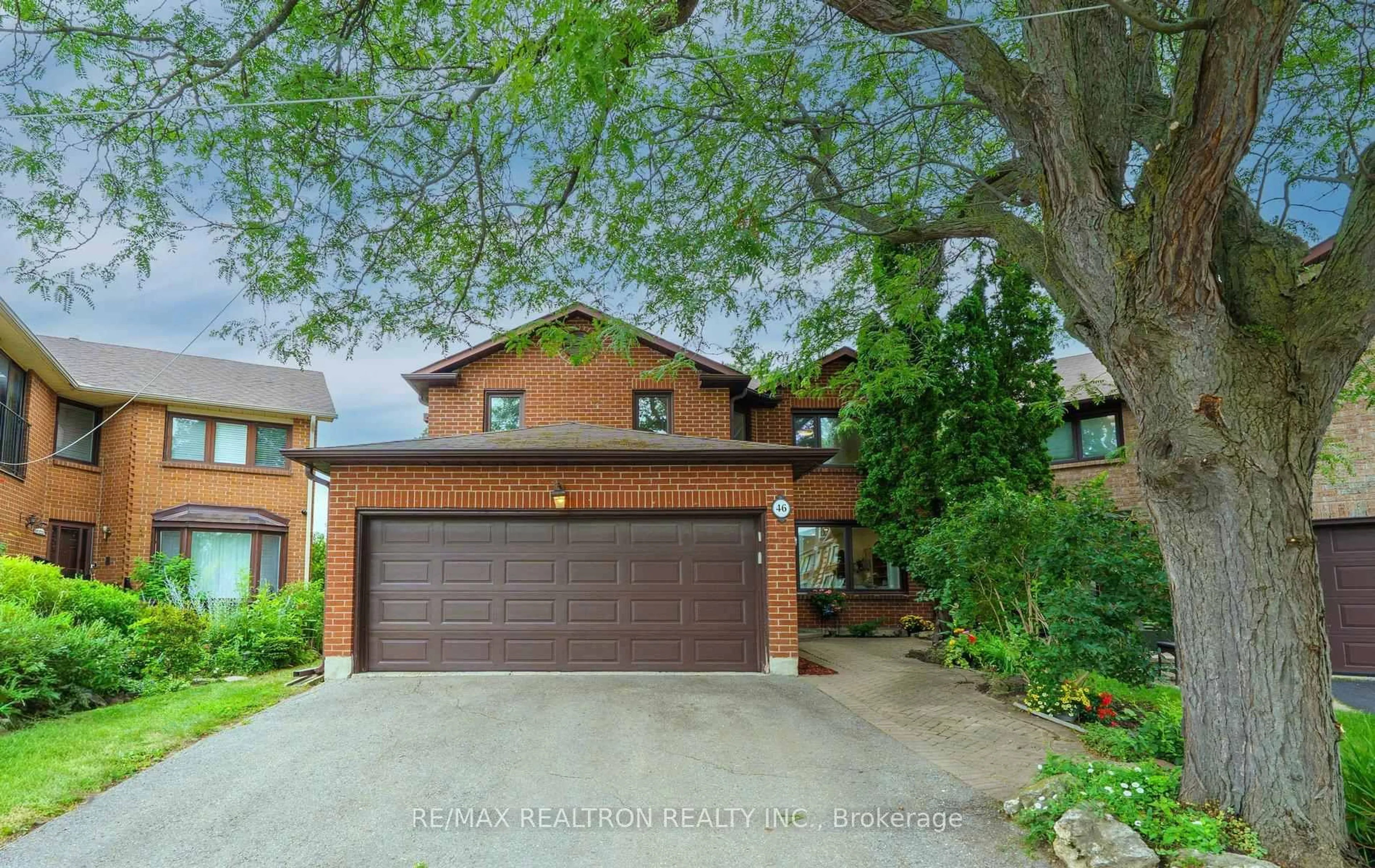 Home with brick exterior material, street for 46 Michael Crt, Vaughan Ontario L4J 3A9