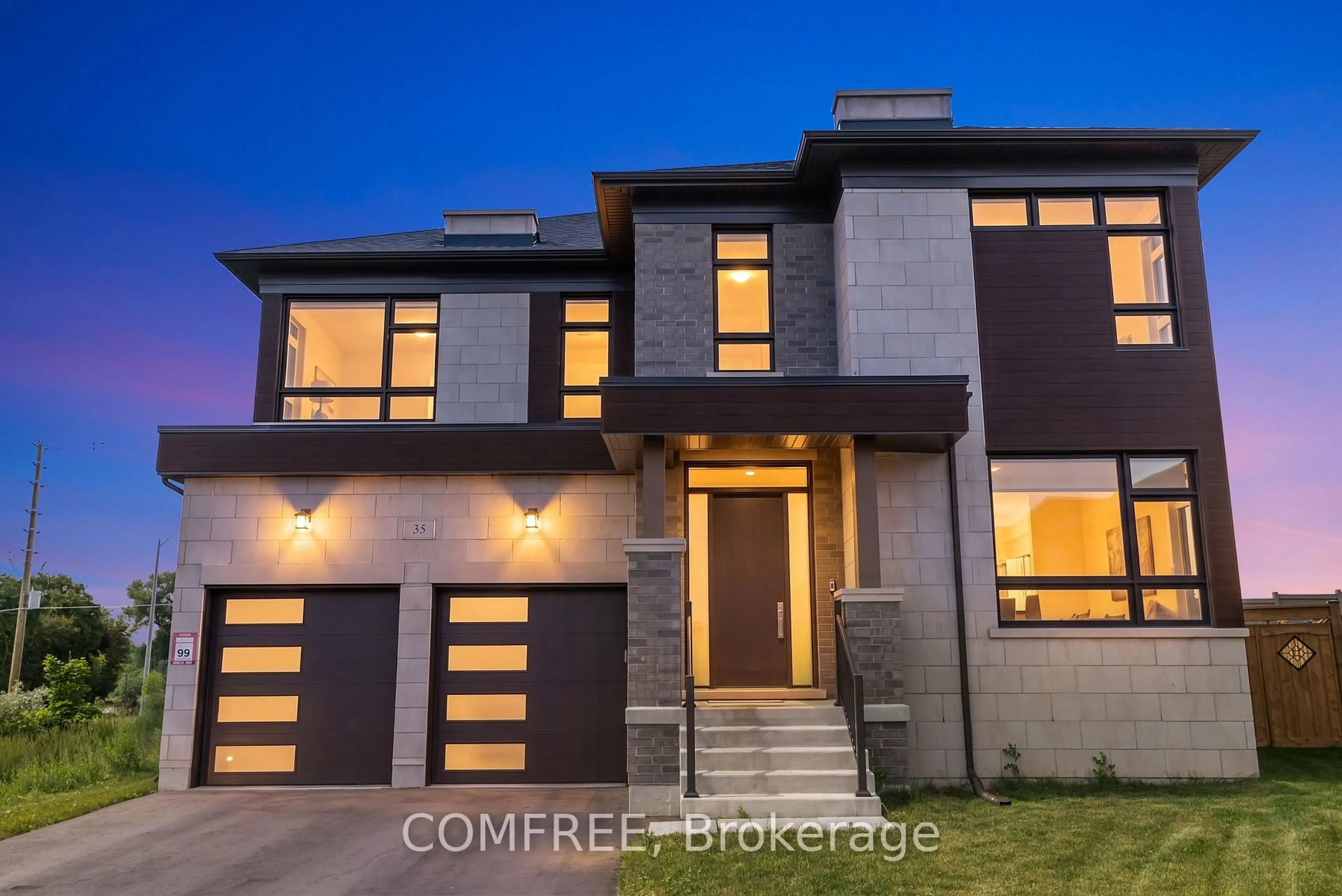 Home with brick exterior material, street for 35 Ogilvie St, Vaughan Ontario L3L 0G2