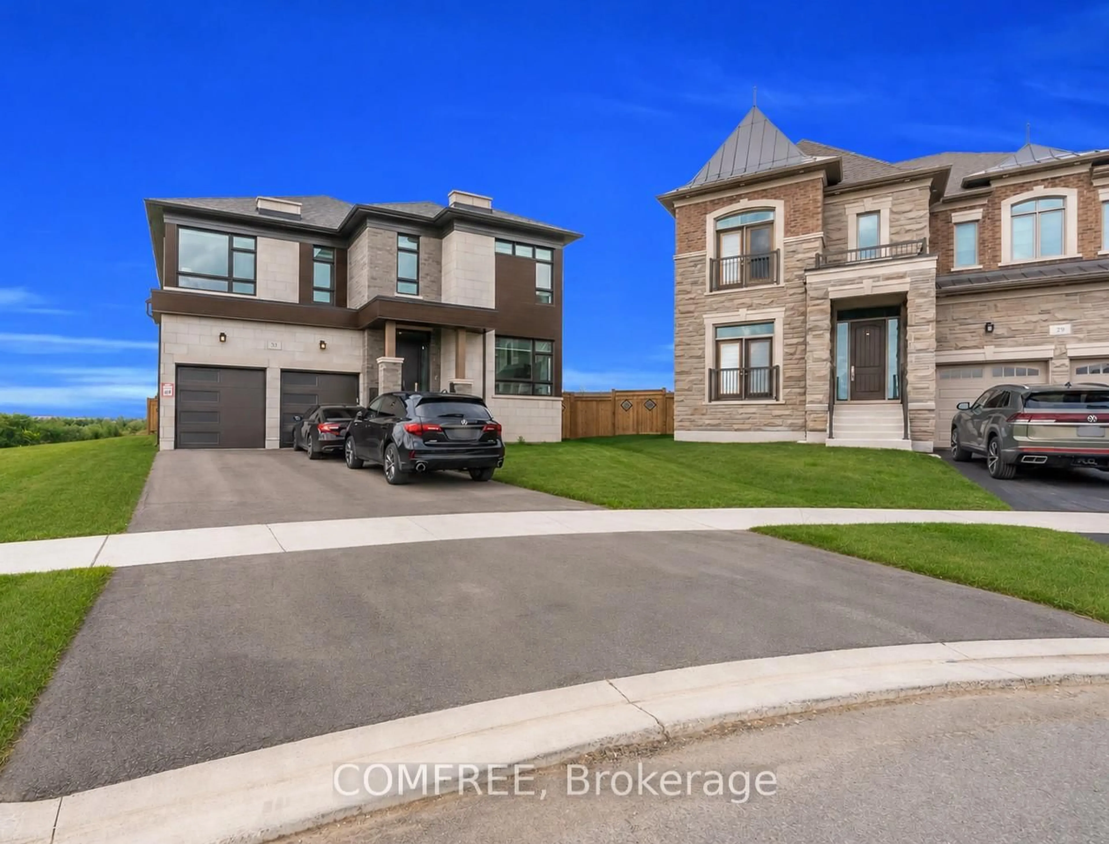 A pic from outside/outdoor area/front of a property/back of a property/a pic from drone, street for 35 Ogilvie St, Vaughan Ontario L3L 0G2