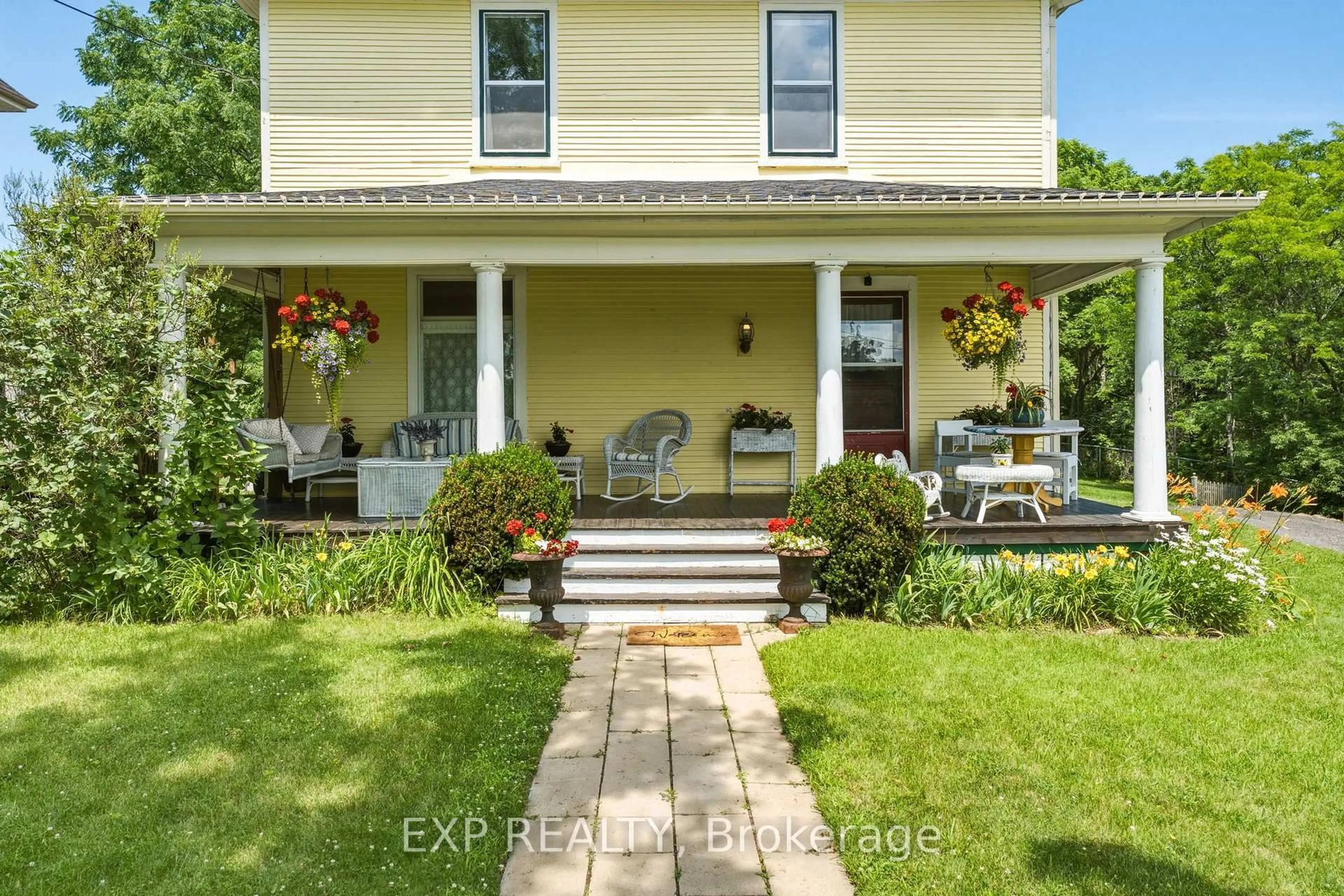 Unknown for 145 High St, Georgina Ontario L0E 1R0