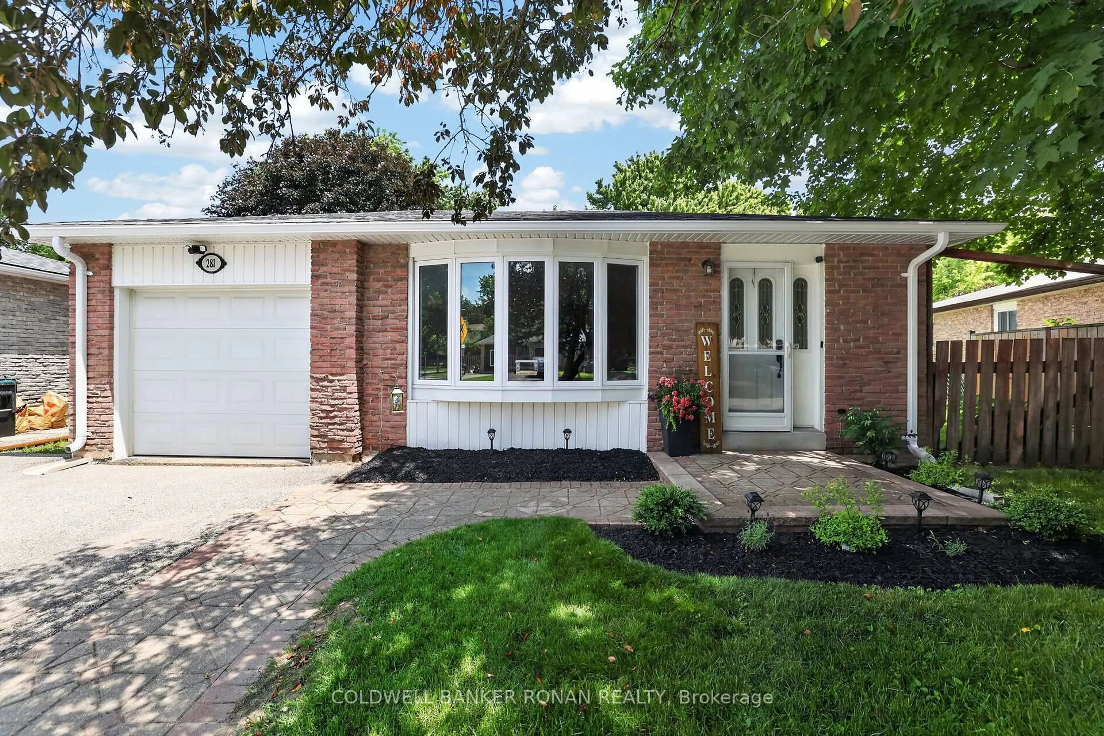 Home with brick exterior material, street for 281 Tupper Blvd, New Tecumseth Ontario L9R 1A8