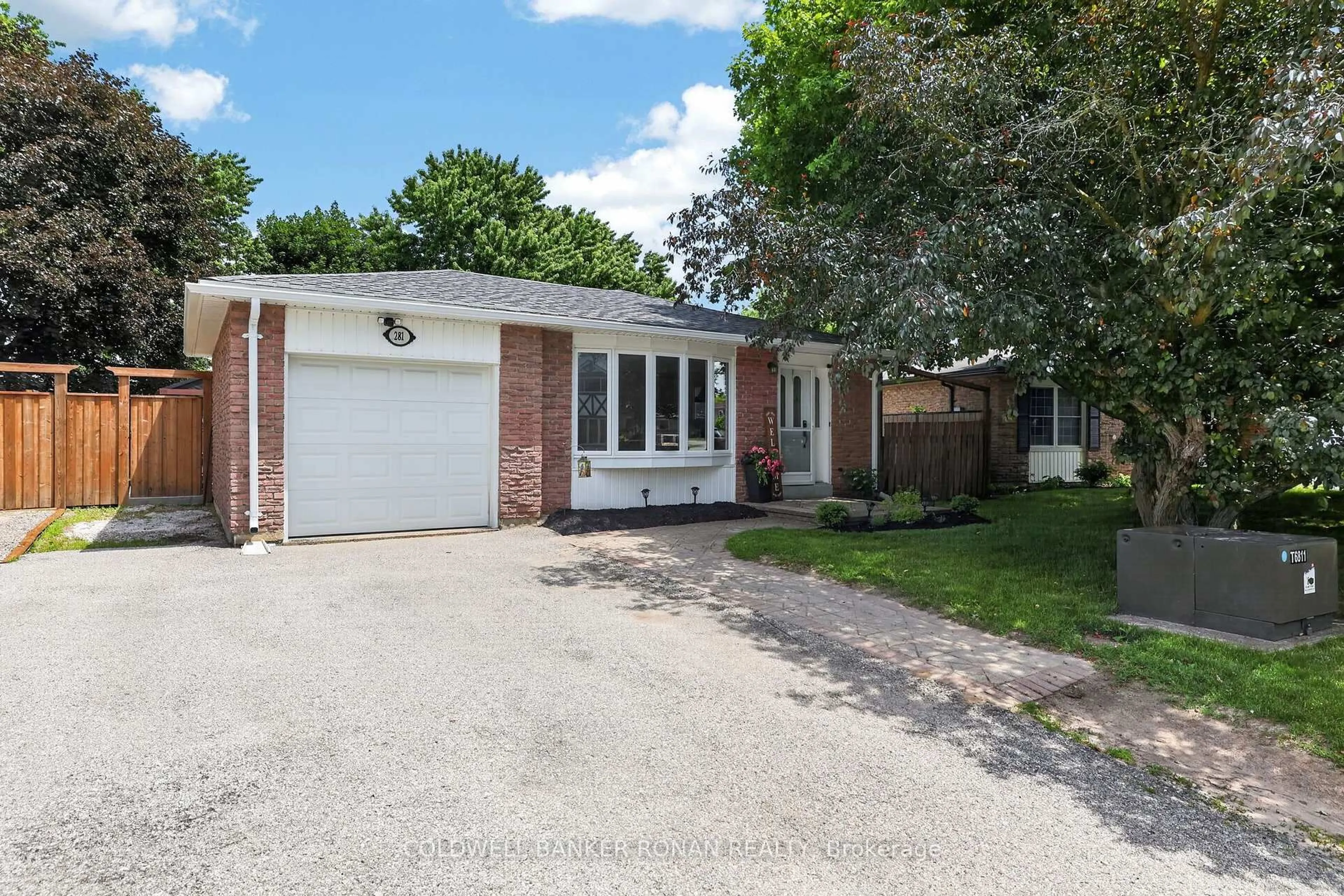 Home with brick exterior material, street for 281 Tupper Blvd, New Tecumseth Ontario L9R 1A8