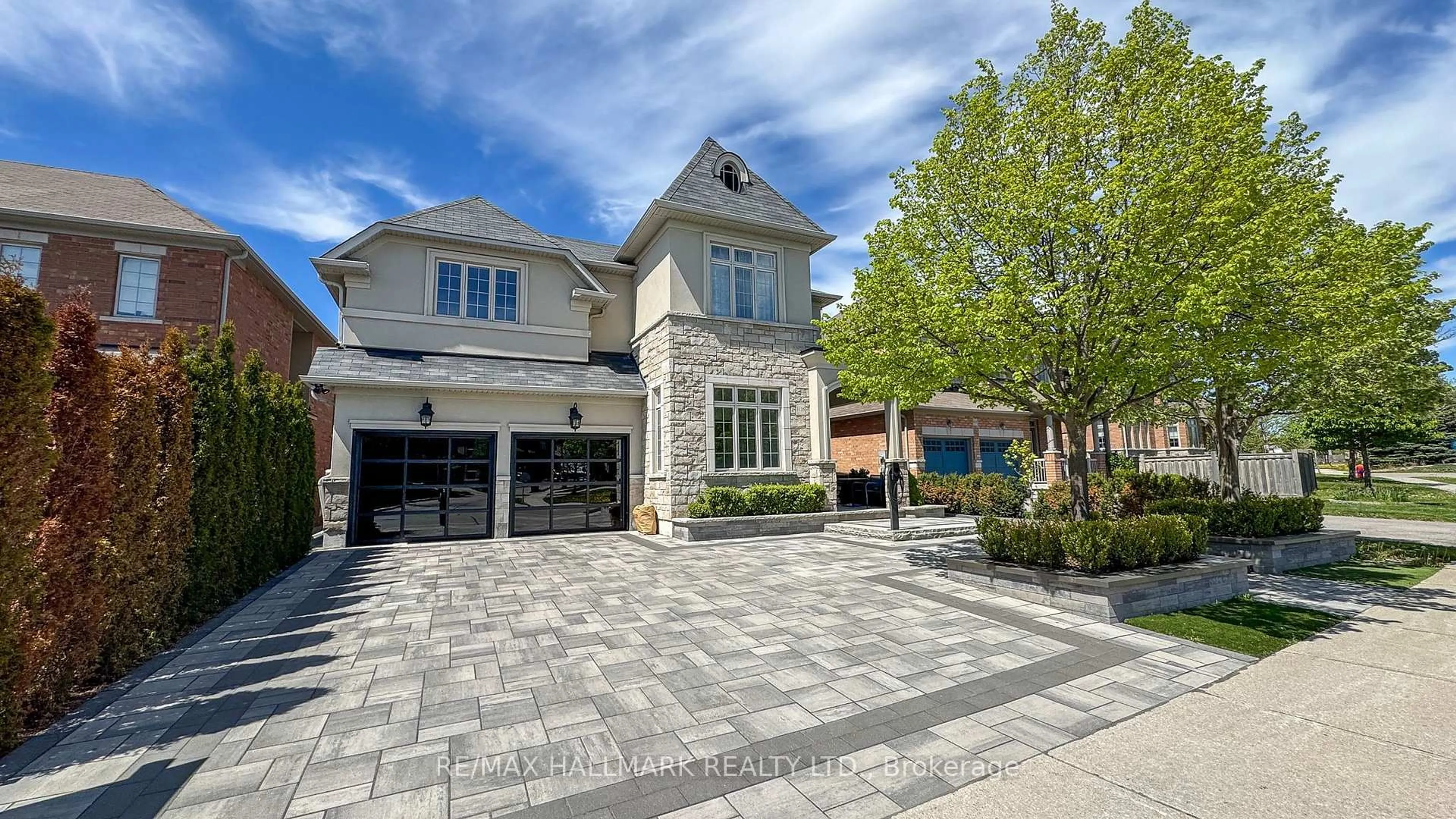 Home with brick exterior material, street for 1135 Cenotaph Blvd, Newmarket Ontario L3X 0A7