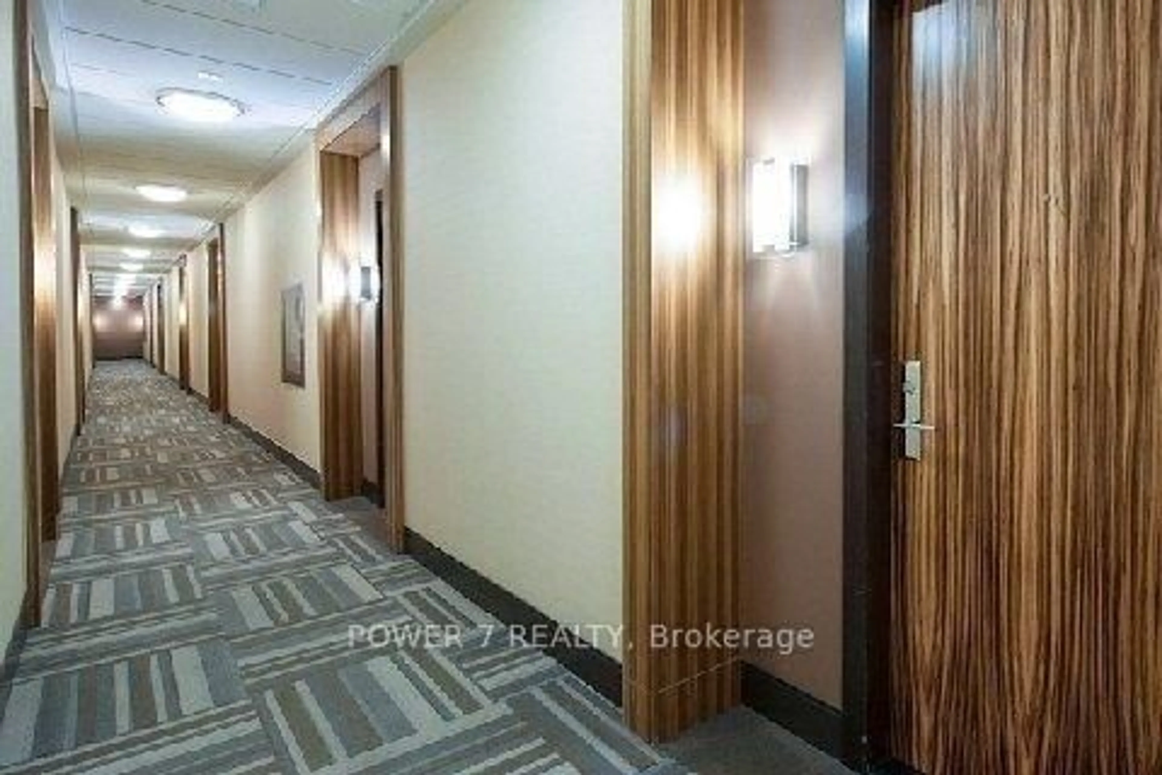 Indoor foyer for 60 South Town Centre Blvd #502, Markham Ontario L6G 0C5