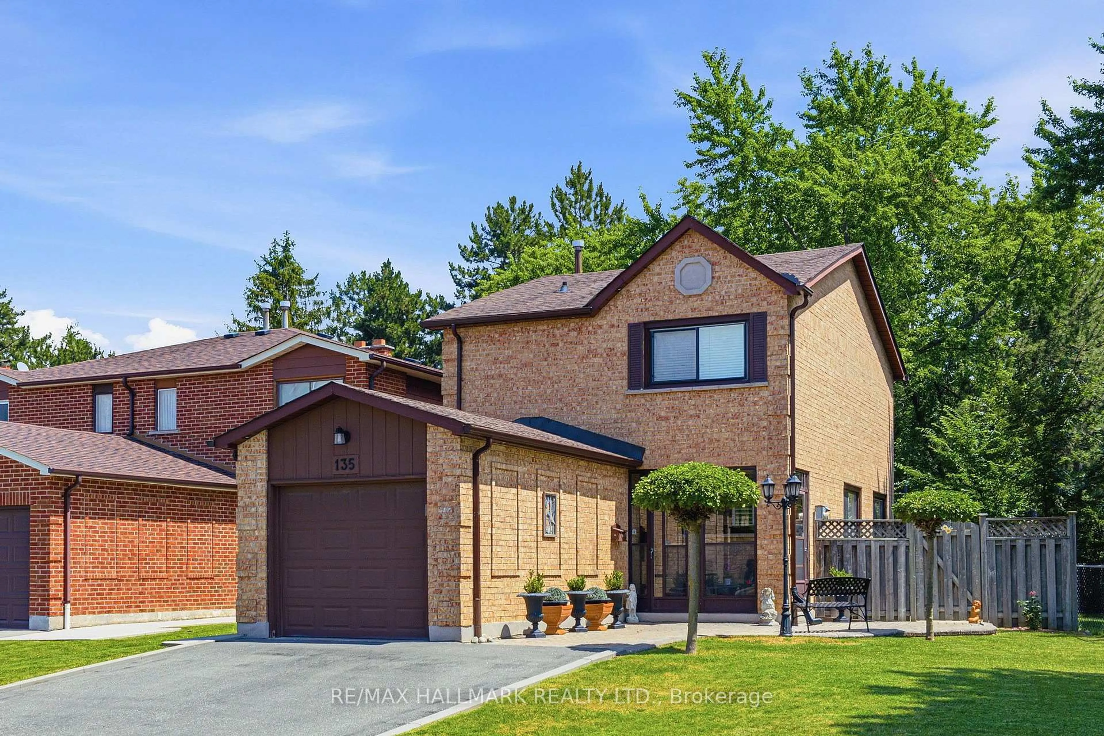 Home with brick exterior material, street for 135 Andrea Lane, Vaughan Ontario L4L 1E6