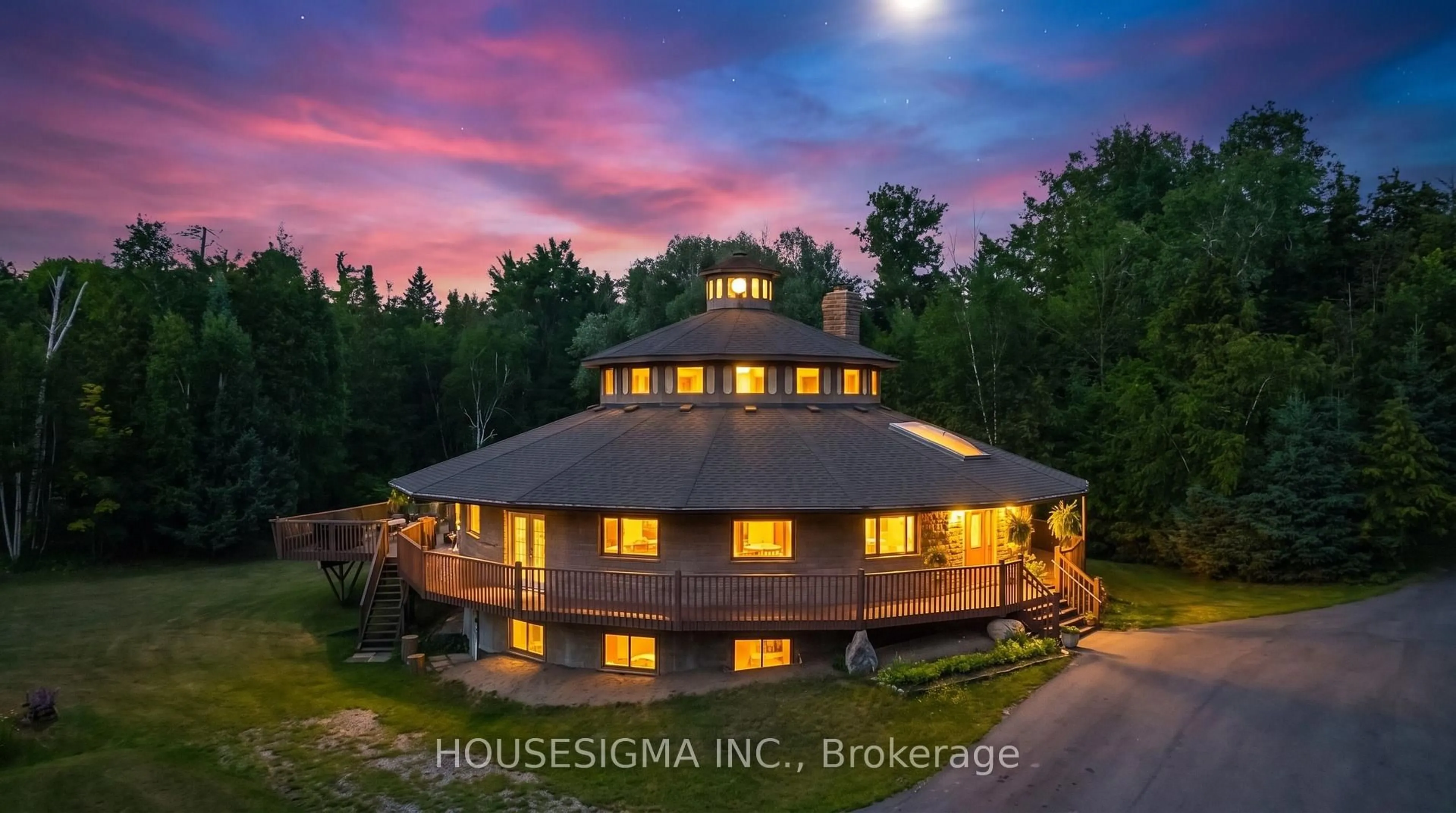 A pic from outside/outdoor area/front of a property/back of a property/a pic from drone, building for 9394 County Rd 1 Rd, Adjala-Tosorontio Ontario L0N 1P0