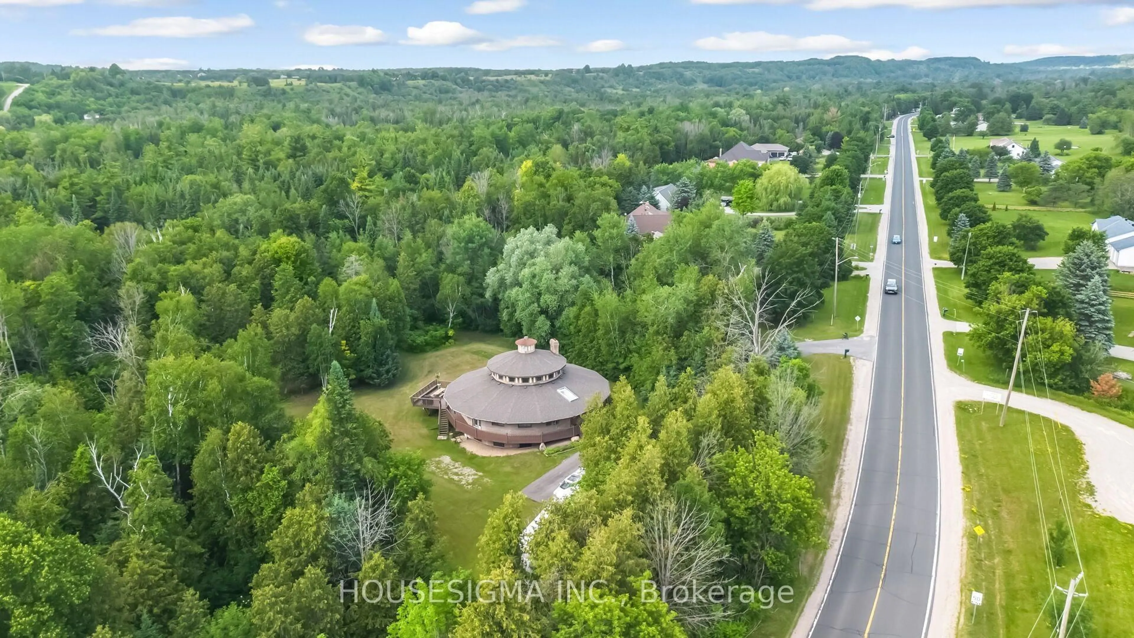 A pic from outside/outdoor area/front of a property/back of a property/a pic from drone, unknown for 9394 County Rd 1 Rd, Adjala-Tosorontio Ontario L0N 1P0
