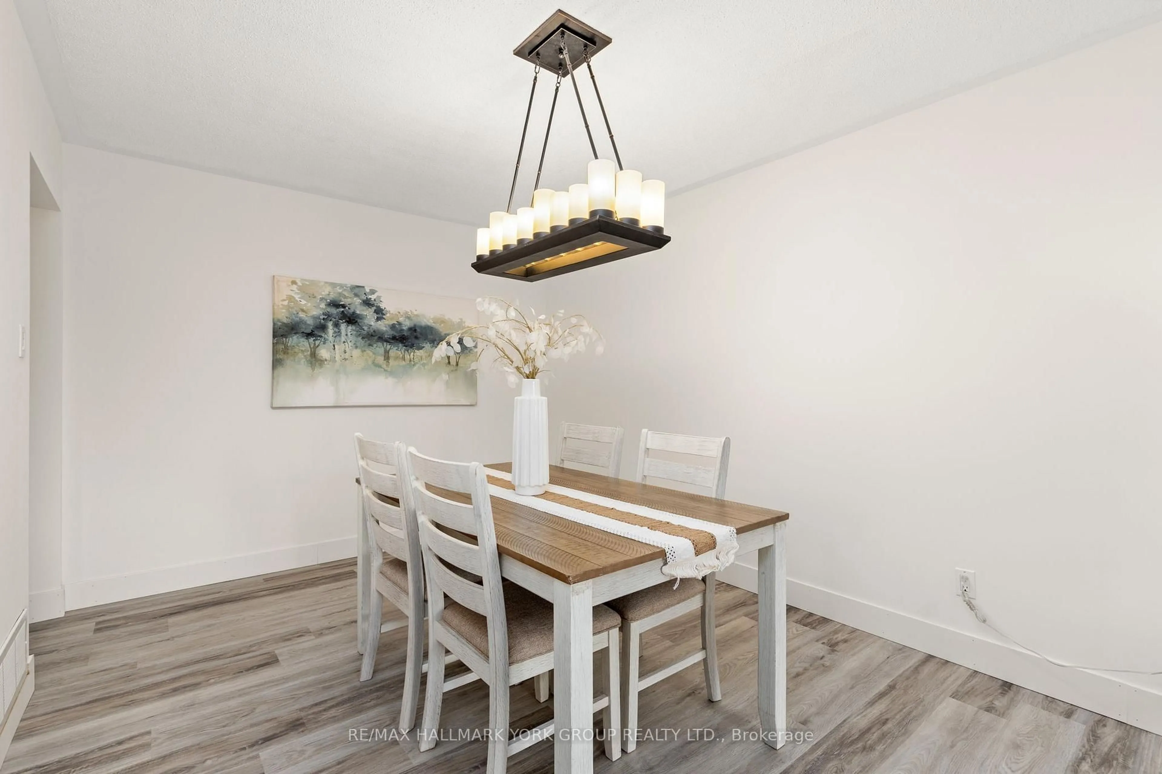 Dining room, wood/laminate floor for 79 Maplegrove Ave, Bradford West Gwillimbury Ontario L3Z 1R9