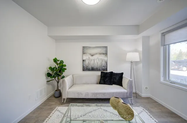 29 Lafferty Lane, Richmond Hill 2